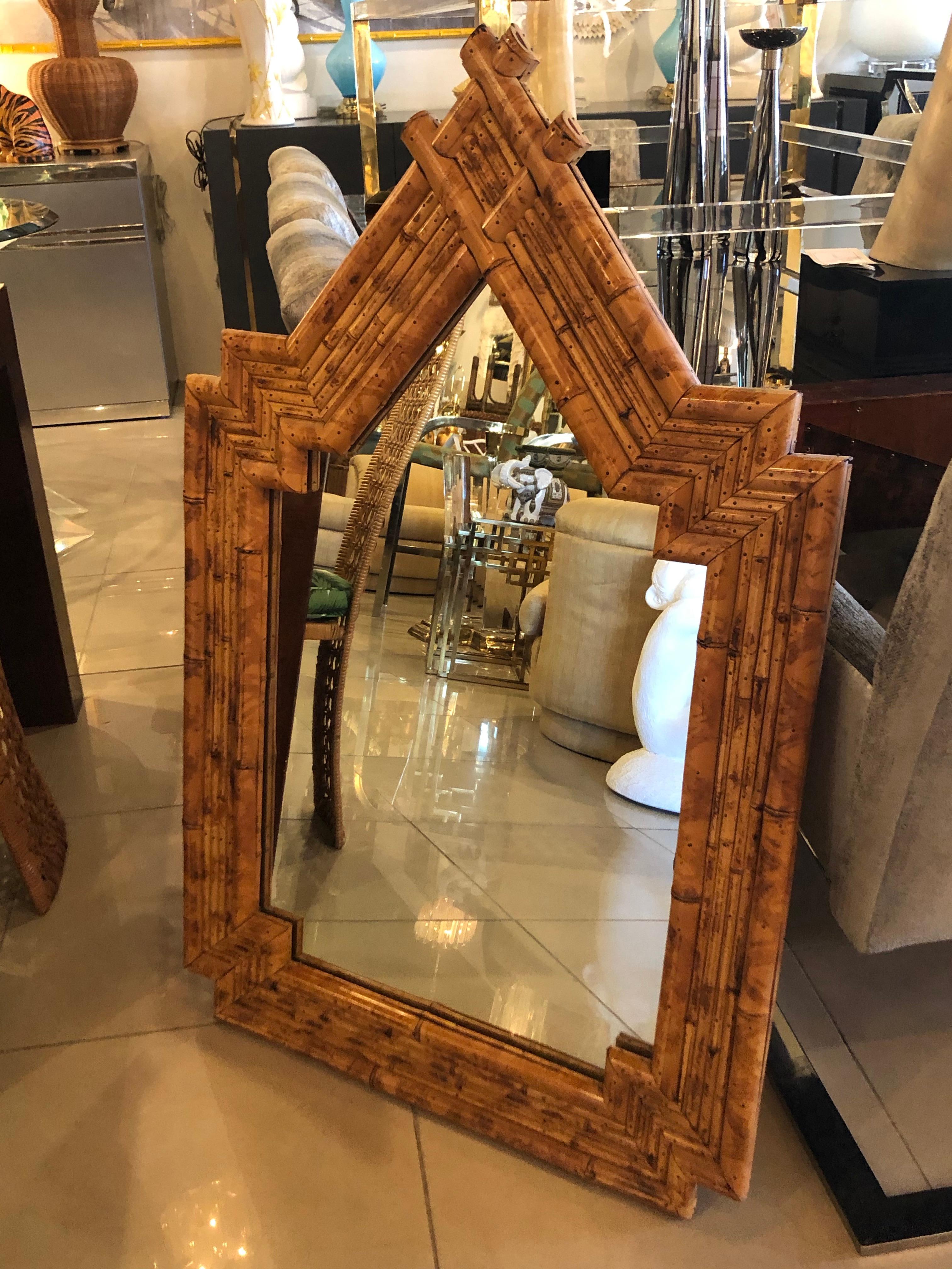 Vintage Tropical Palm Beach Tortoise Burnt Rattan Bamboo Wall Mirror In Good Condition For Sale In West Palm Beach, FL