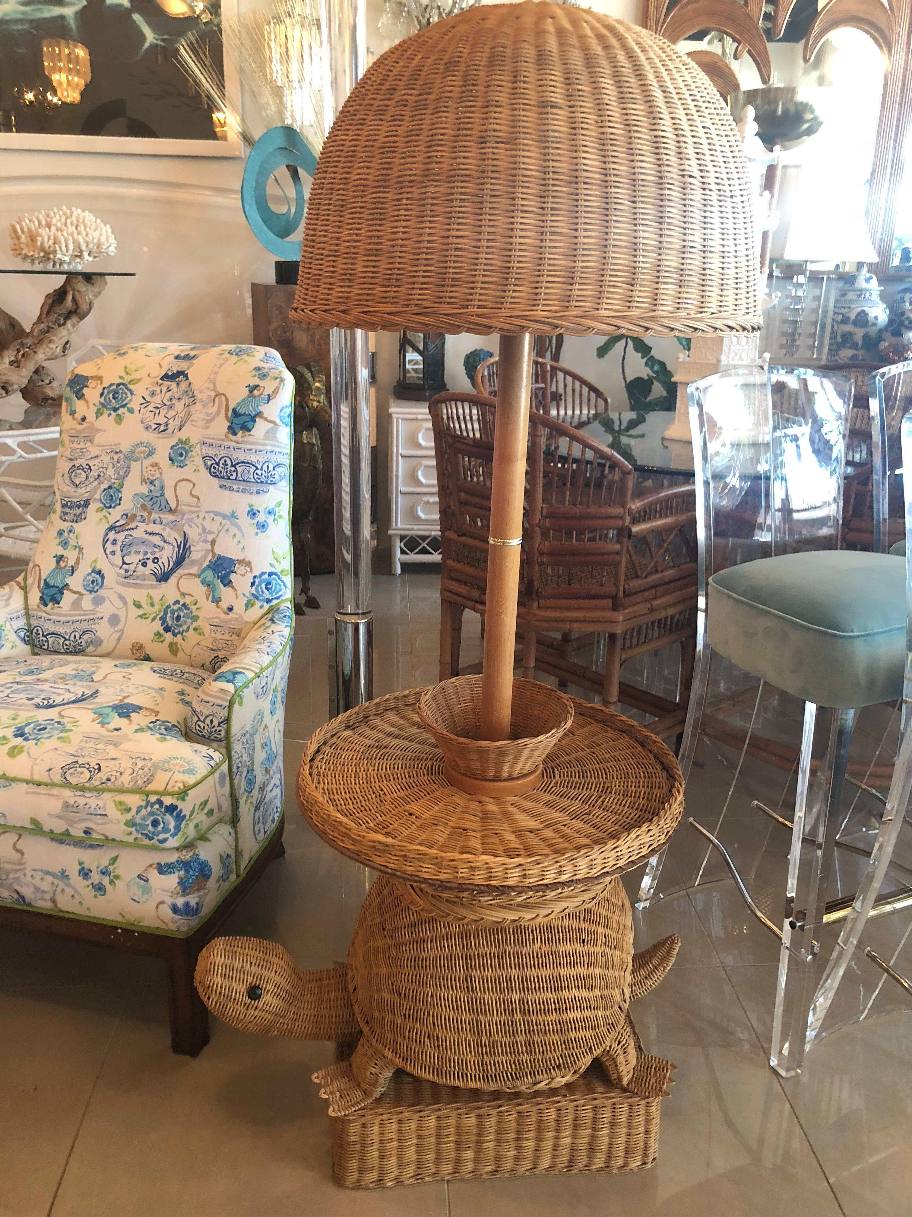 American Vintage Tropical Wicker Turtle Side End Table Floor Lamp
