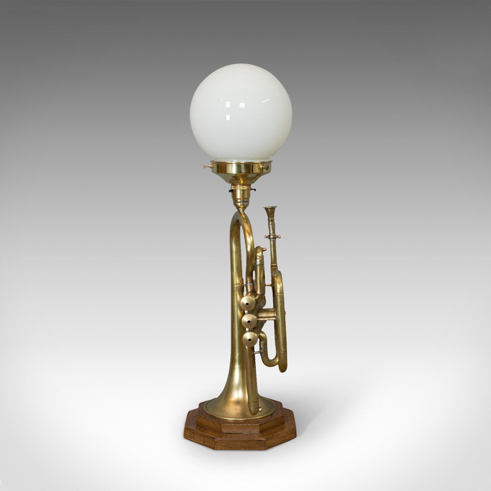 trumpet light