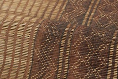 Vintage Tuareg-Teppich mit tonalem Streifendesign in Beige und Braun - Rug & Kilim
