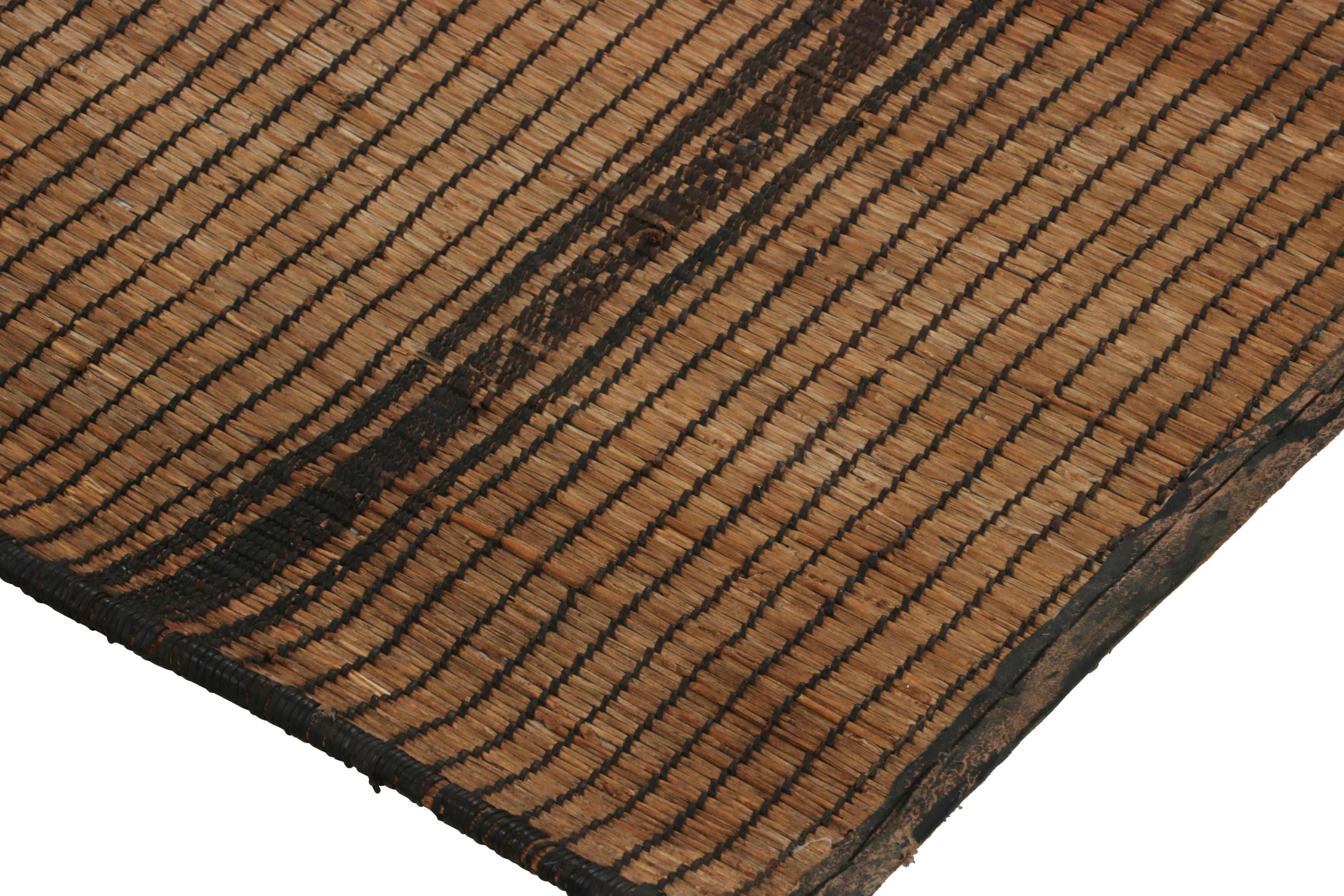 Metà XIX secolo Tappeto Tuareg vintage, a righe marroni e beige - Rug & Kilim in vendita