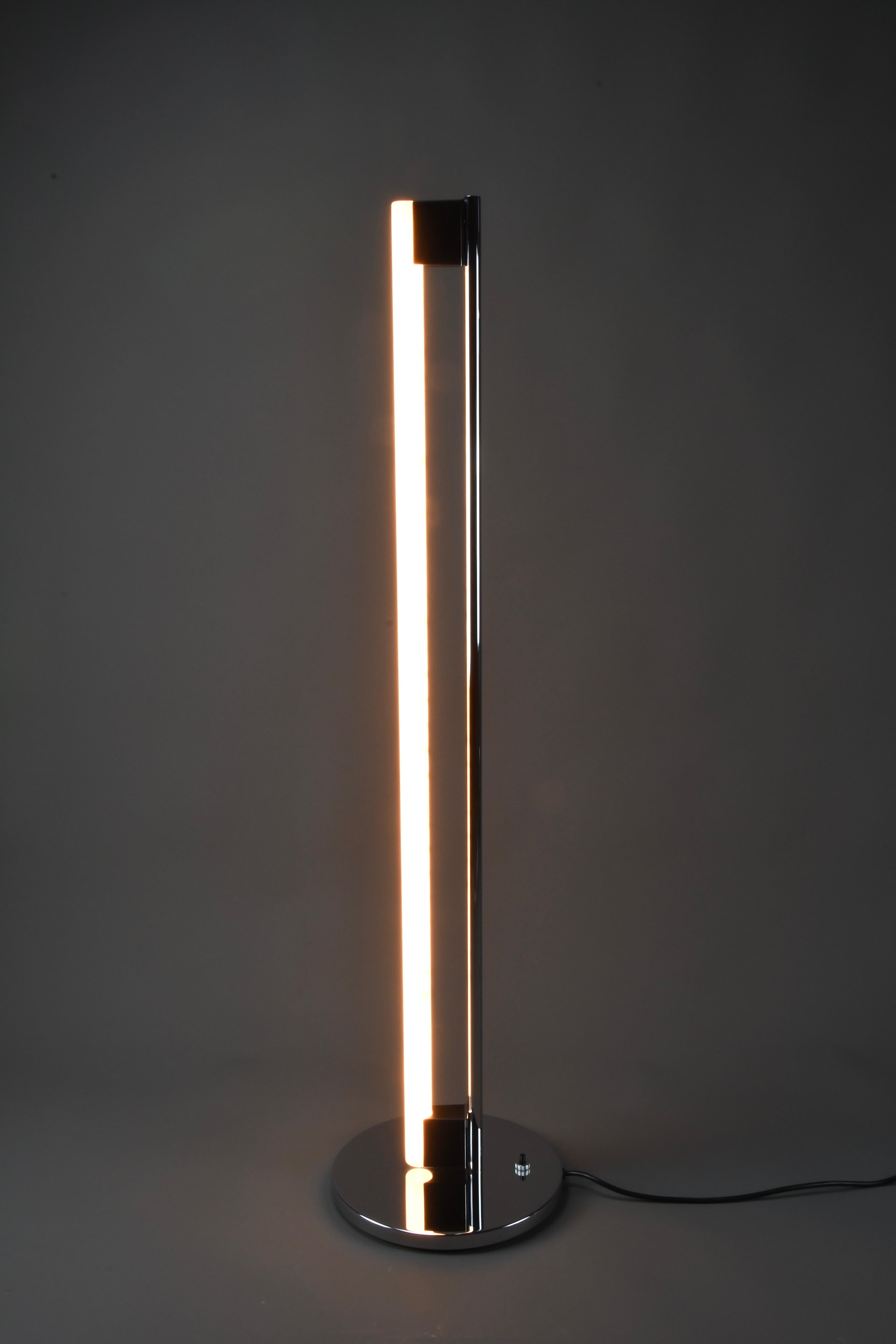 Lámpara de pie vintage Tube Light de Eileen Gray en venta 4