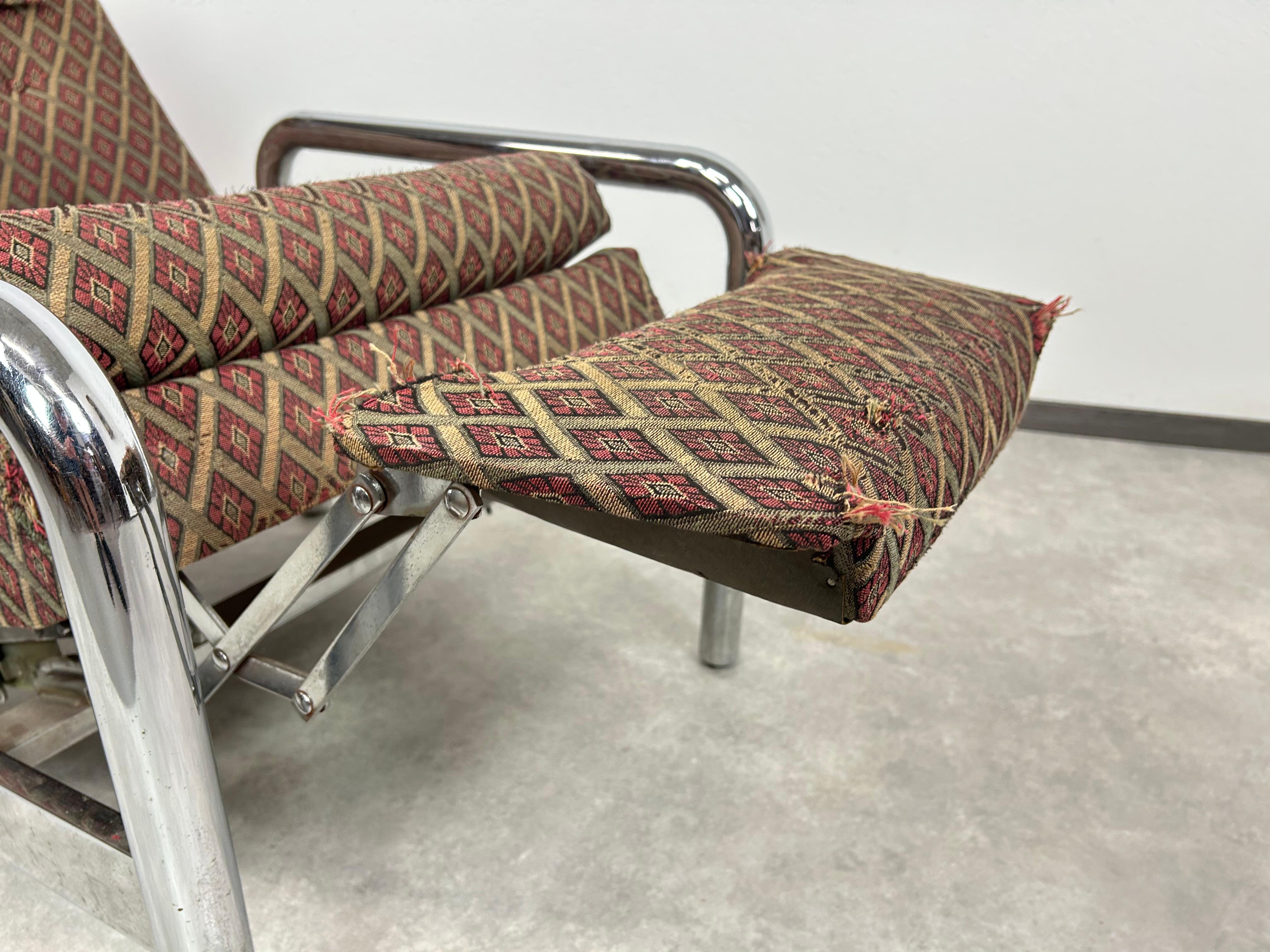 Vintage Tubular Chrome Recliner by Milo Baughman for James Inc./Thayer Coggin In Fair Condition For Sale In Banská Štiavnica, SK