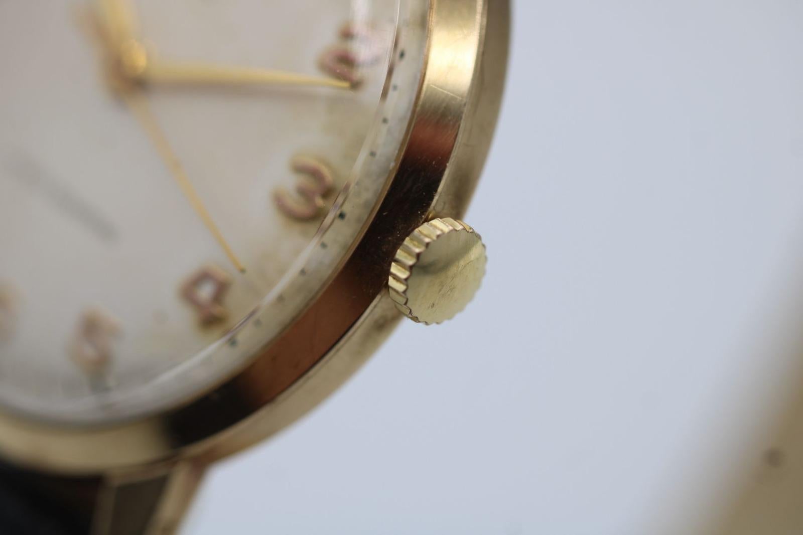 Vintage Tudor Royal - 1960er Jahre 9ct Gold Handaufzug Uhr im Angebot 5