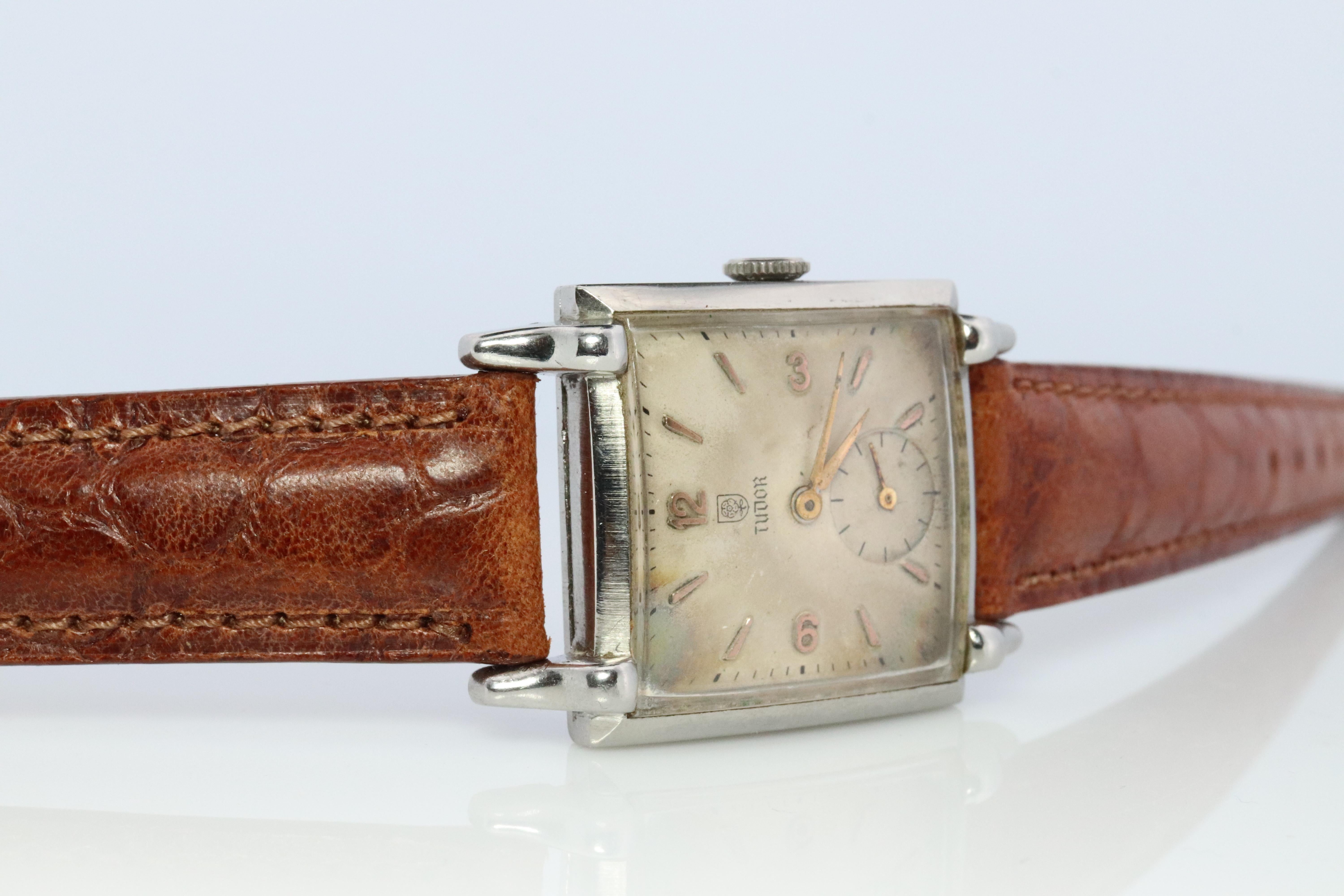 Vintage TUDOR Watch. Square Tudor 812 Manual Windup Wrist Watch. In Good Condition For Sale In Port Charlotte, FL
