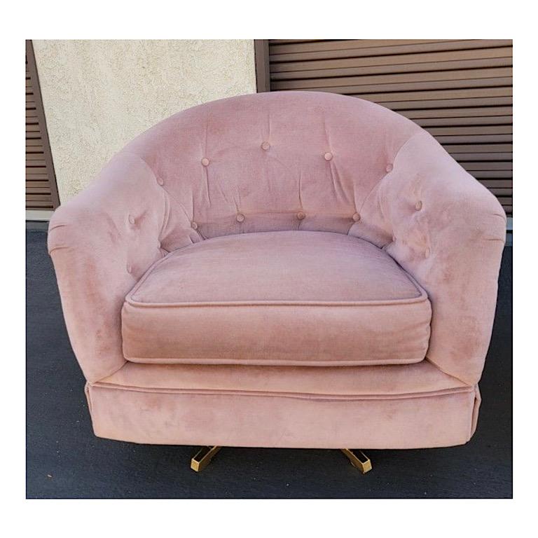 Vintage Tufted Club Chairs  In Good Condition In Orange, CA