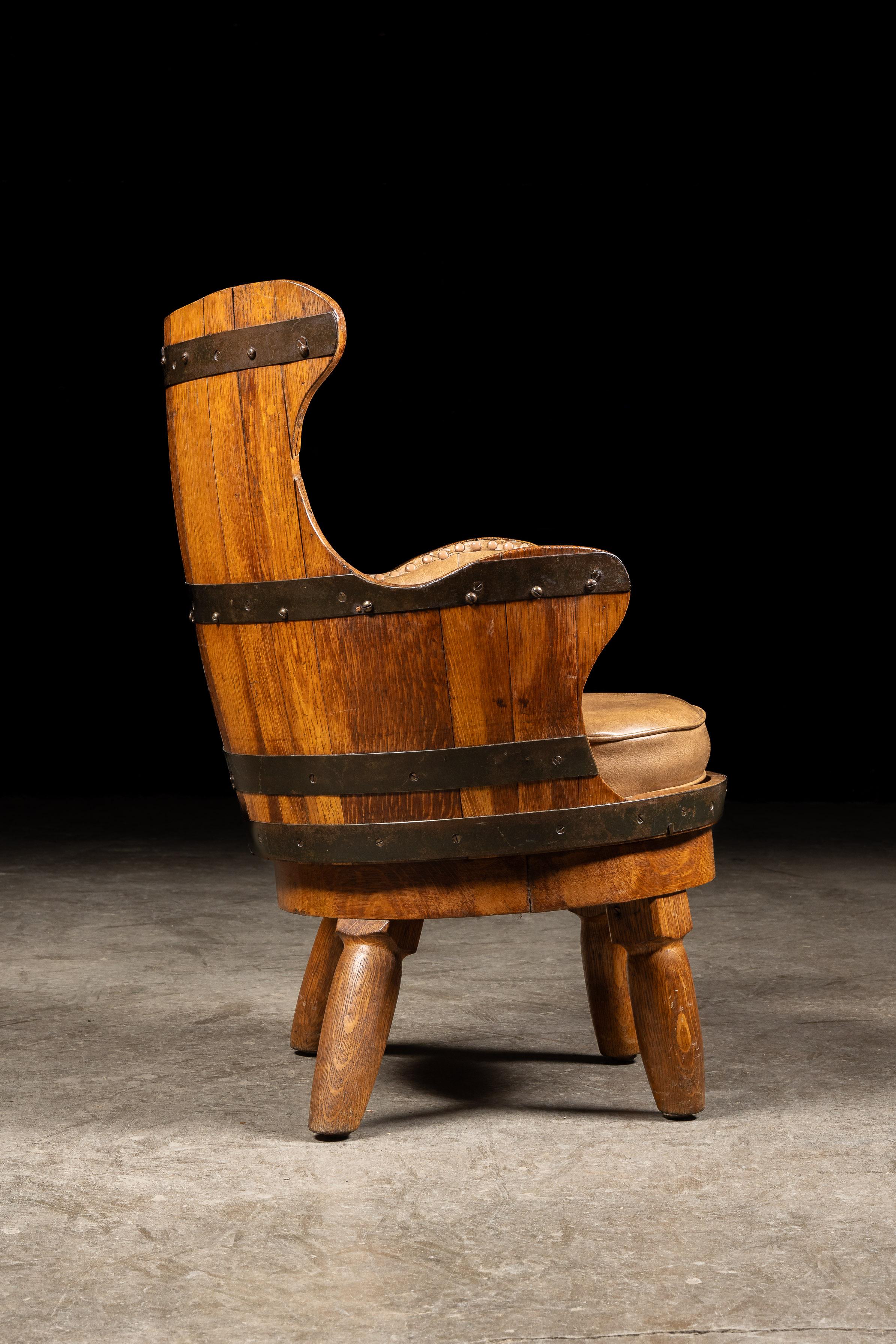 Chesterfield Barrel-Stuhl aus getuftetem Leder, Vintage im Angebot 1