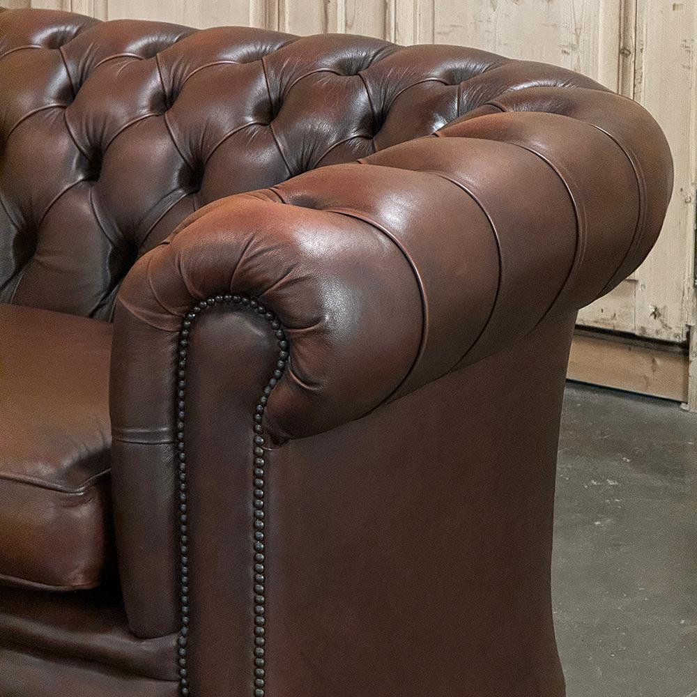 Vintage Tufted Leather Chesterfield Sofa For Sale 5