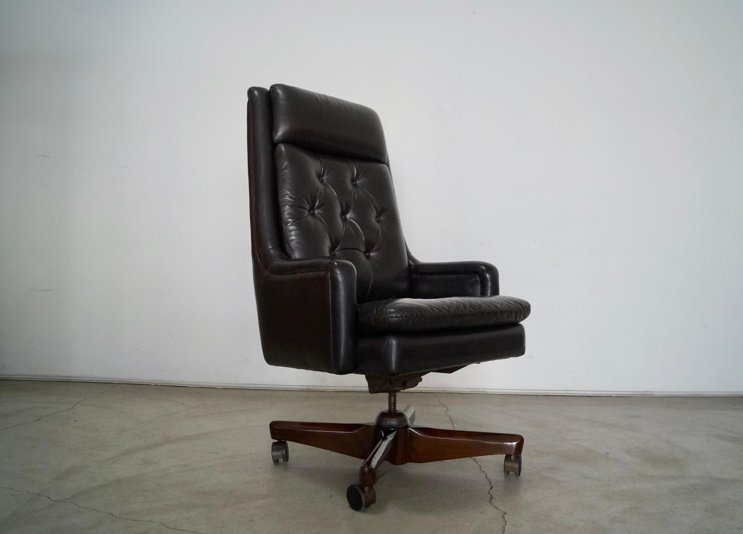 Vintage Tufted Leather Monteverdi-Young Executive Office Desk Chair 5