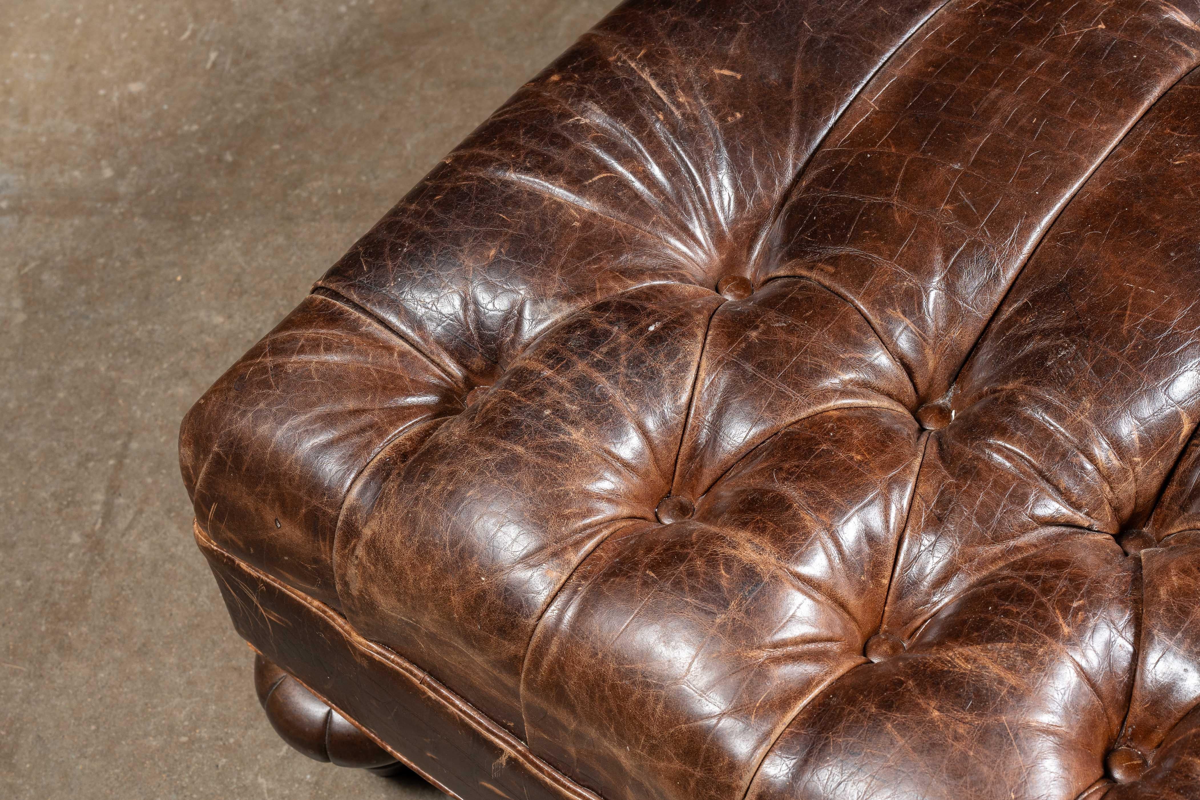 American Vintage Tufted Leather Ottoman By Drexel Heritage in Brown For Sale