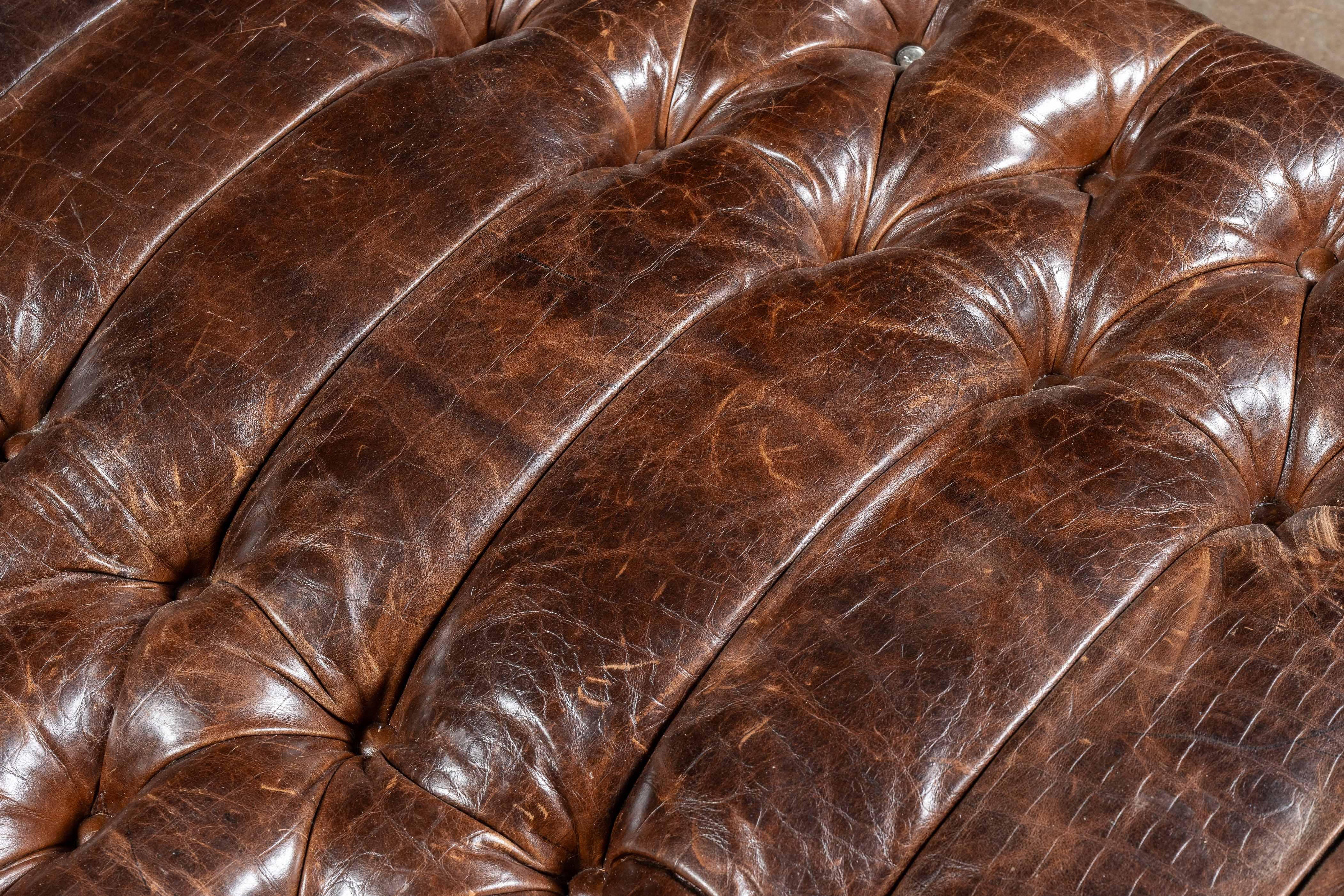 Vintage Tufted Leather Ottoman By Drexel Heritage in Brown For Sale 1