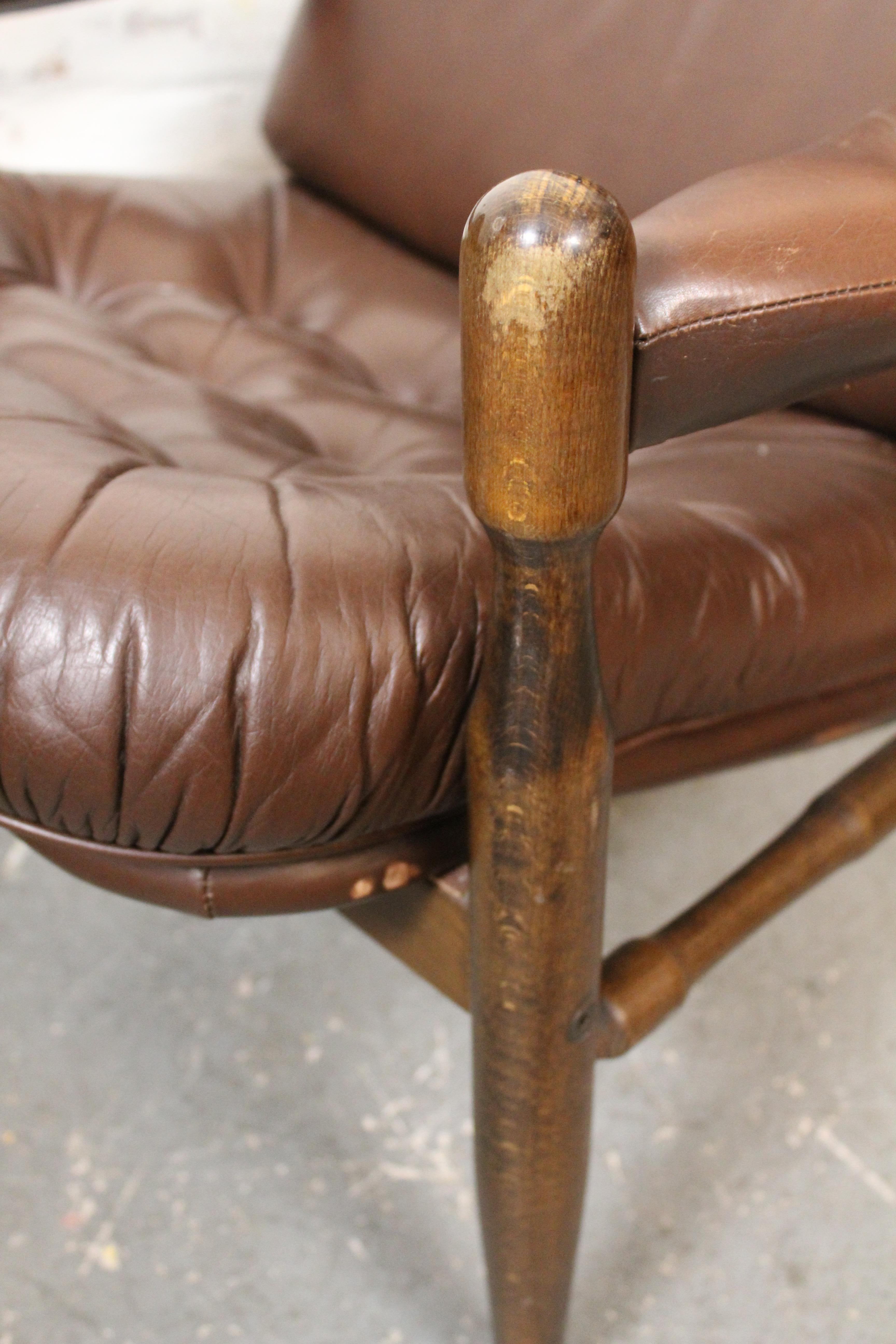 Cuir Chaises vintage en cuir touffeté d'après Arne Norell en vente