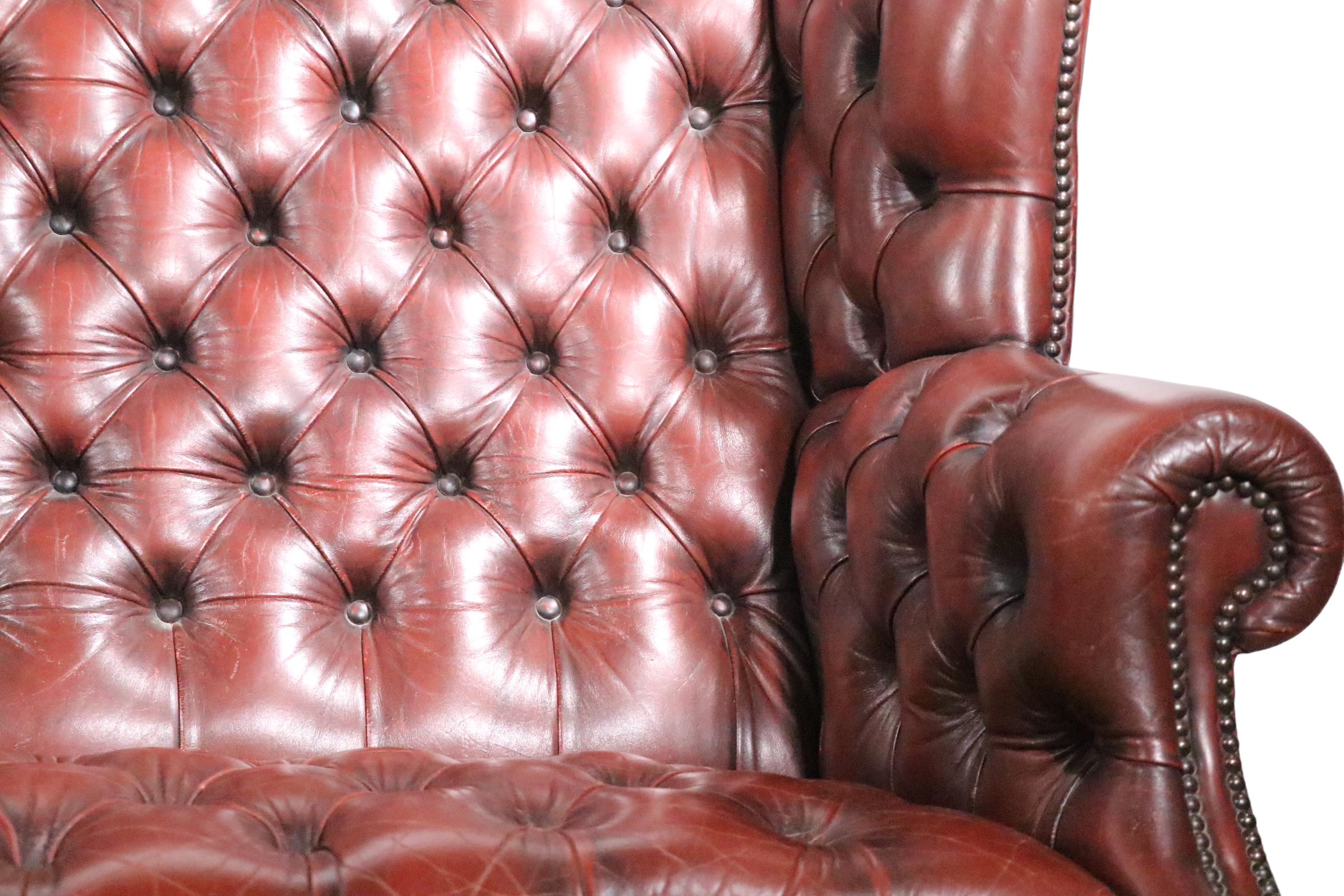 Vintage Tufted Leather Wingback Loveseat Sofa 8