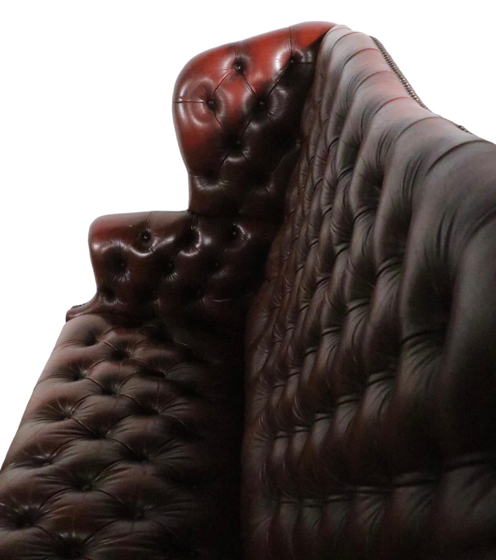 vintage tufted loveseat