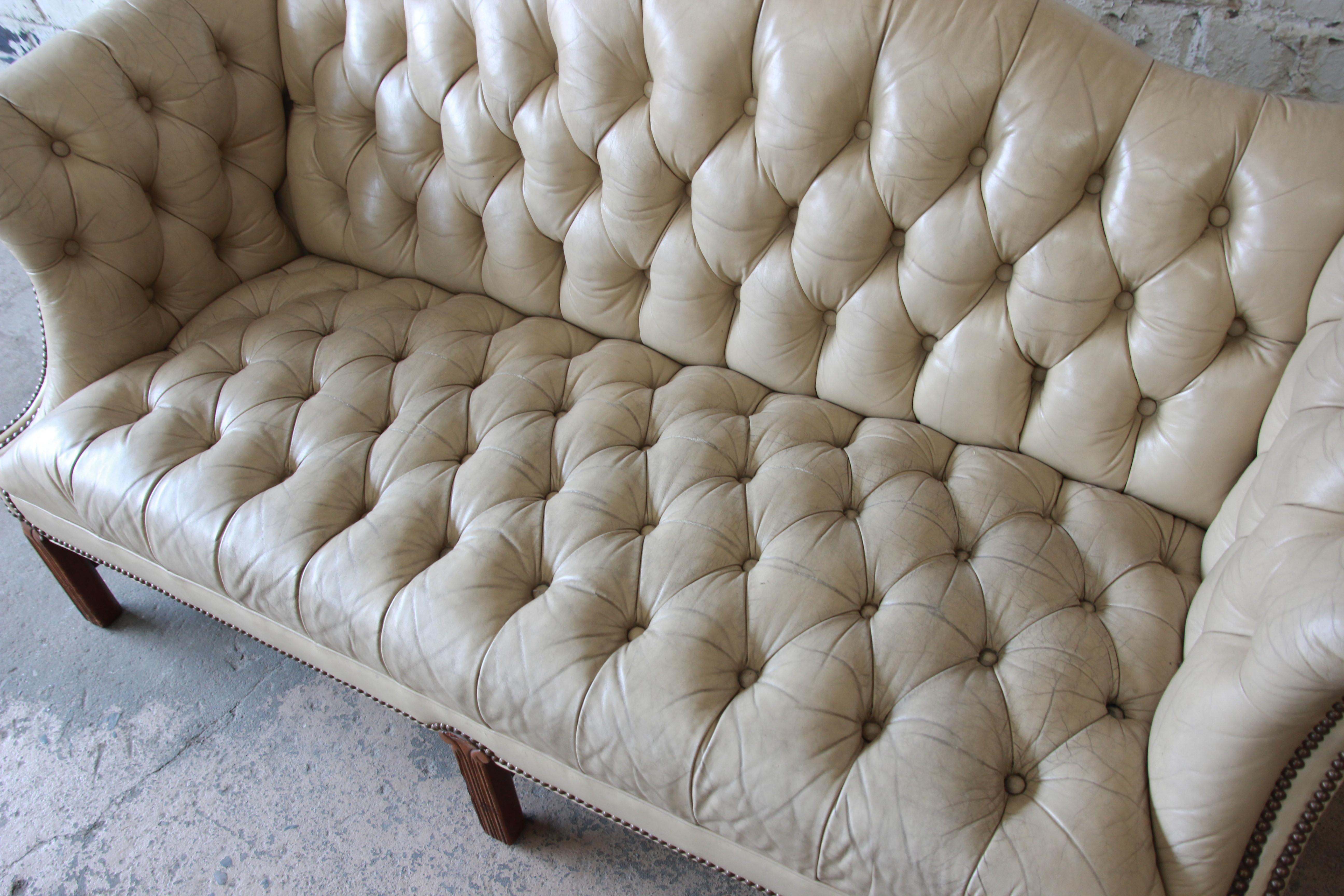Vintage Tufted Tan Leather Chesterfield Sofa In Good Condition In South Bend, IN