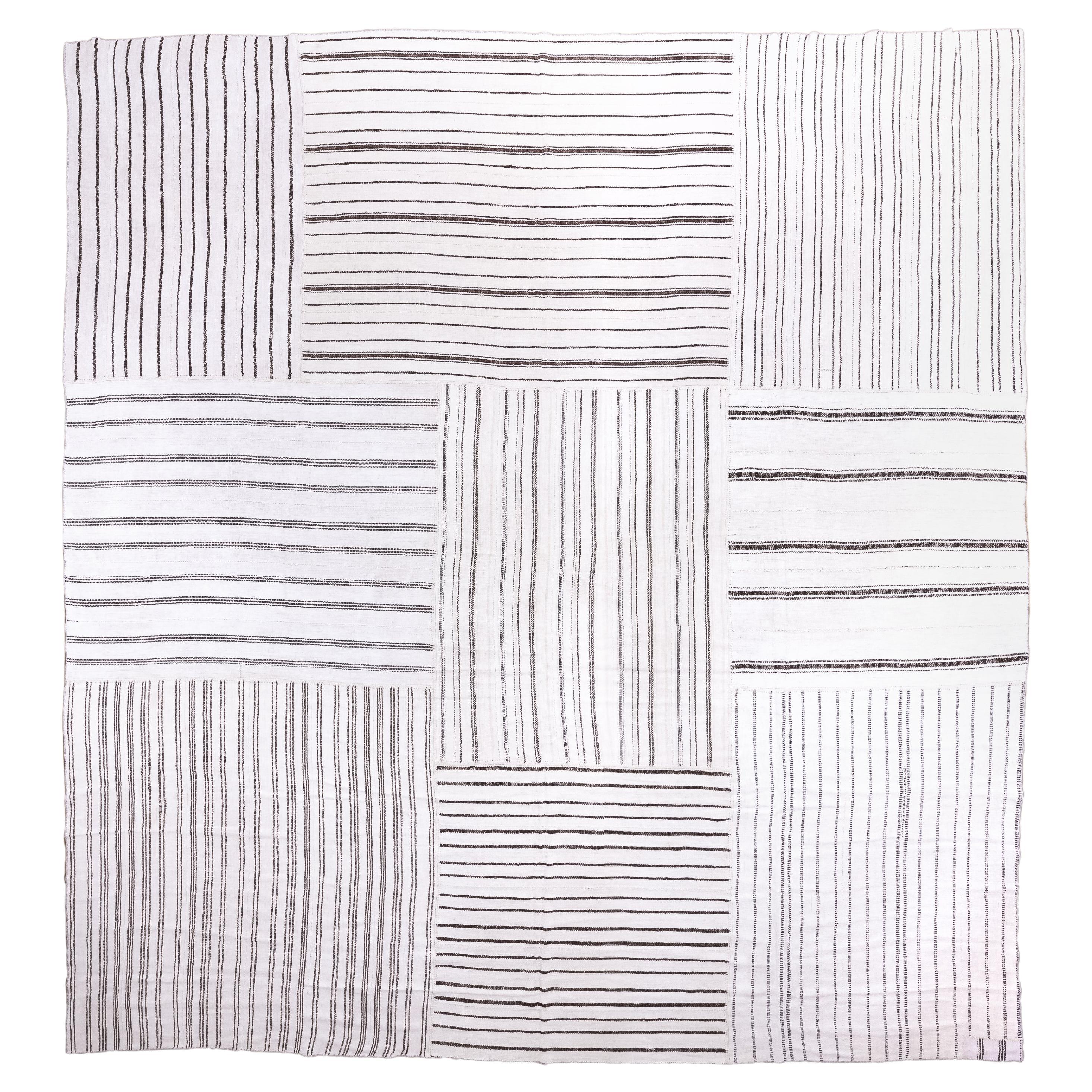 Tukish-Kelim mit Korbgeflecht-Design im Angebot