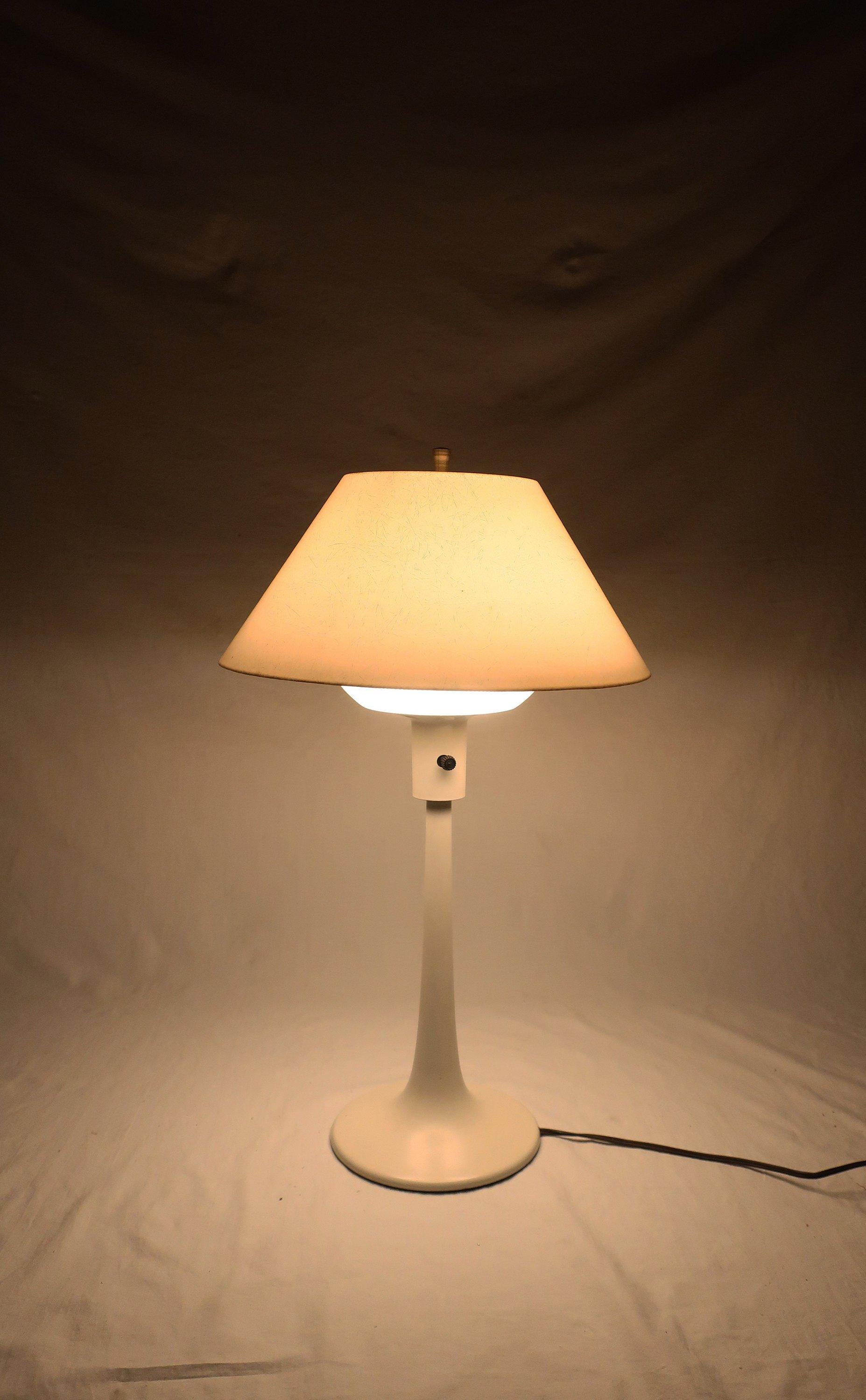 Mid-20th Century Vintage Tulip Table Lamp by Gerald Thurston for Lightolier