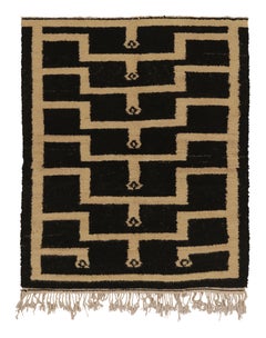 Vintage Tulu High-Low Rug in Black and Beige Geometric Patterns - Rug & Kilim