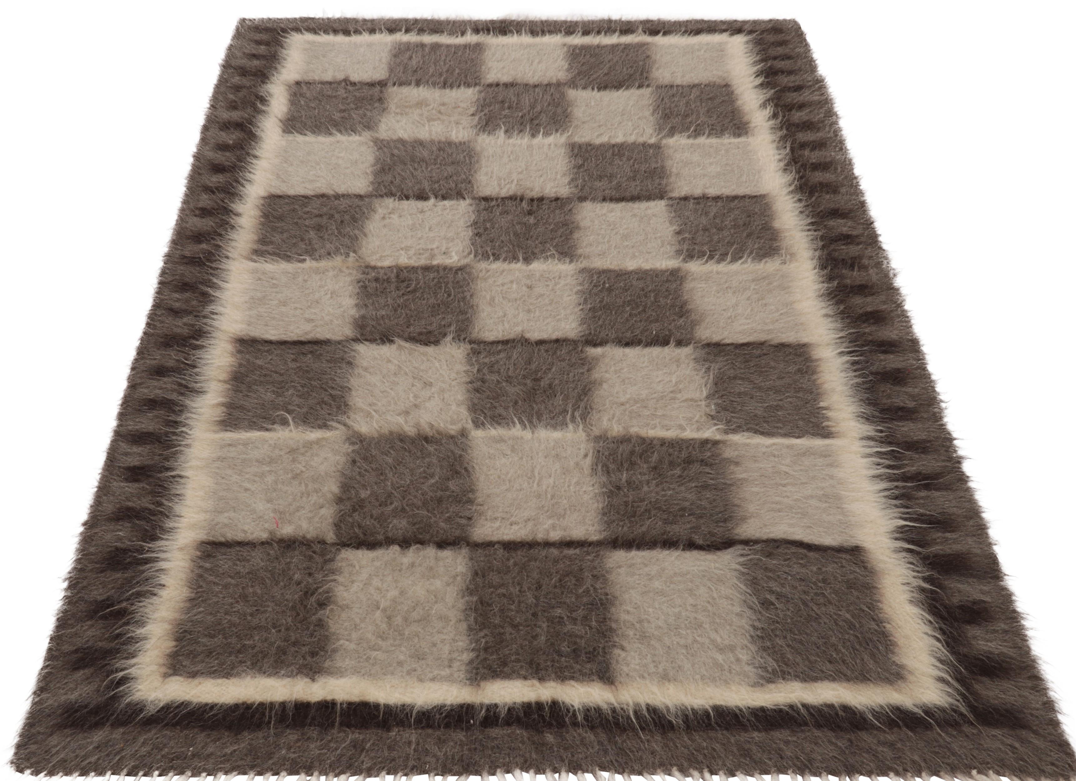 Alfombra Tulu Vintage a Cuadros Marrón y Beige - Rug & Kilim en Excelente estado para la venta en Long Island City, NY
