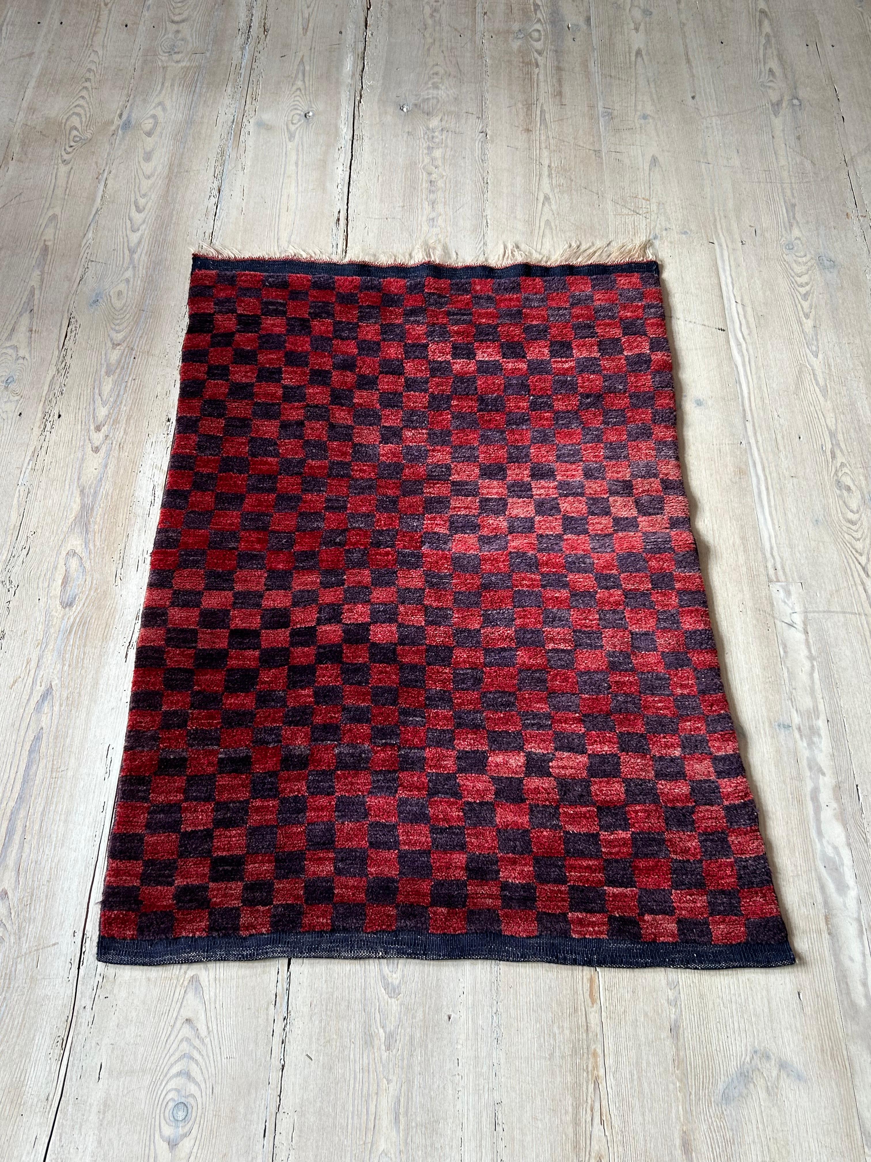 Turkish Vintage Tulu Rug with Red and Purple Check Pattern, Turkey, 20th Century For Sale