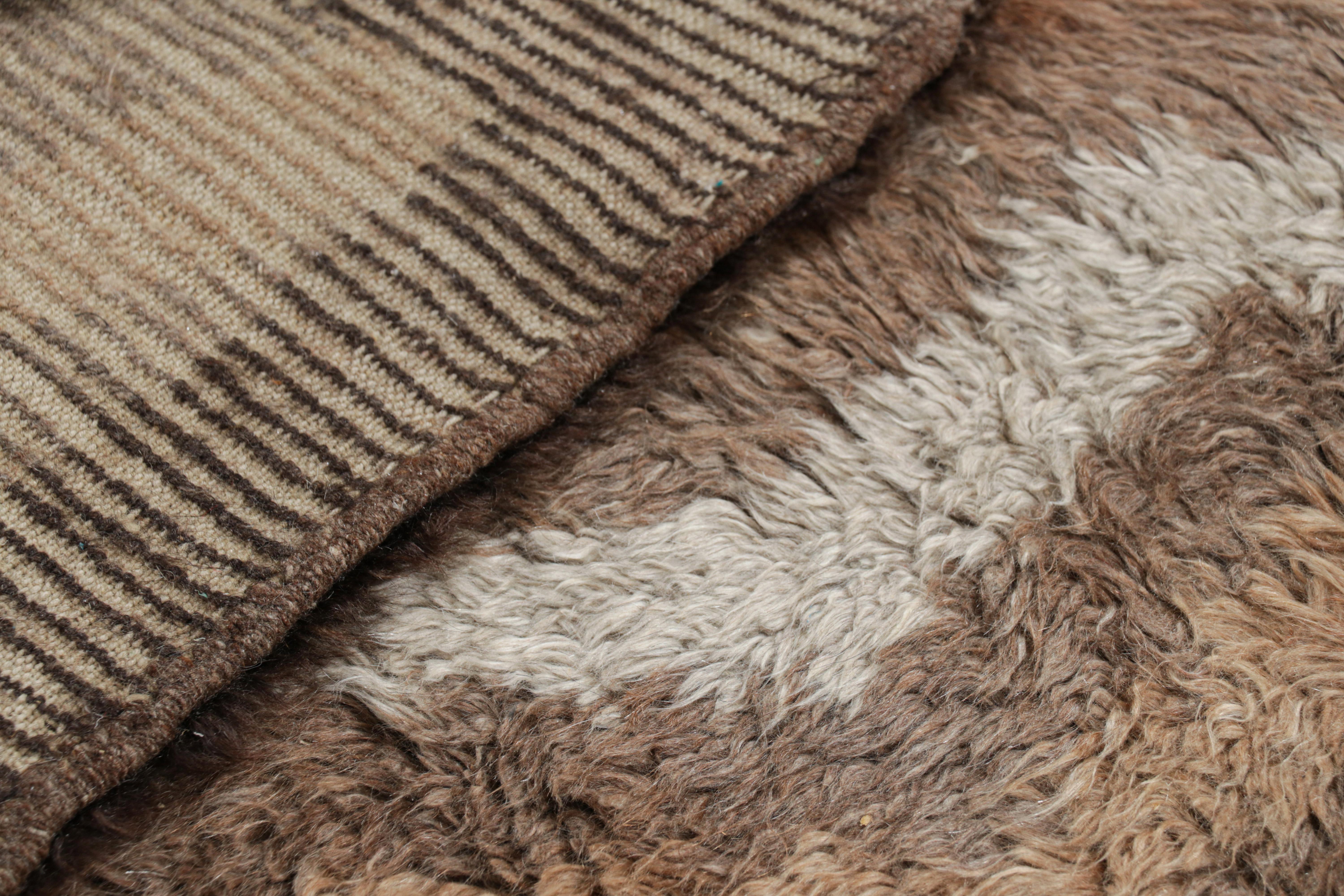 Vintage Tulu Läufer in Beige-Braun mit Chevron-Muster von Rug & Kilim (Wolle) im Angebot