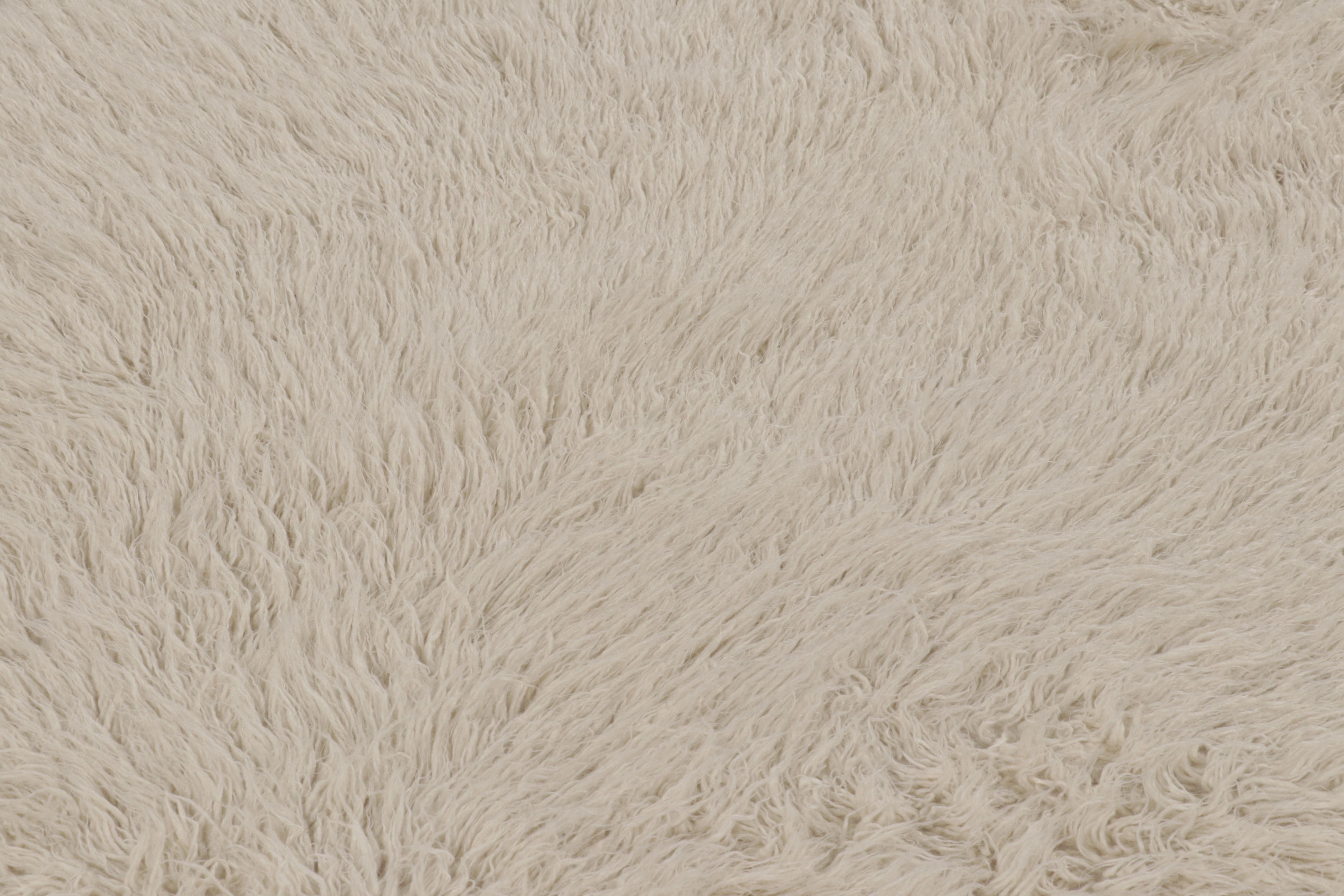 Noué à la main Tapis Vintage Tulu Shag, tons beige, ivoire et crème - Rug & Kilim en vente