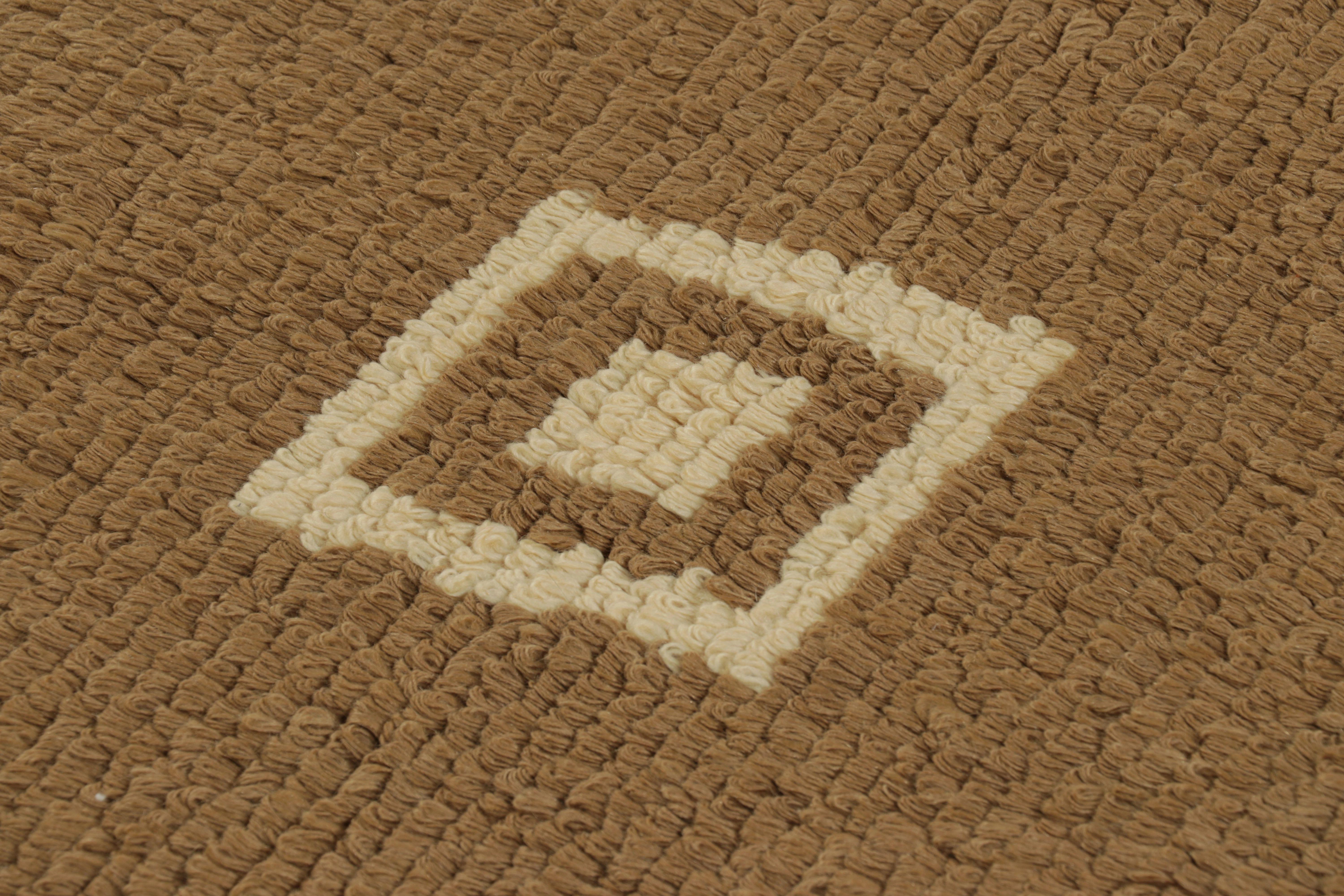 Turco Tappeto Tulu Shag vintage in marrone caldo con medaglione geometrico beige - Rug & Kilim in vendita