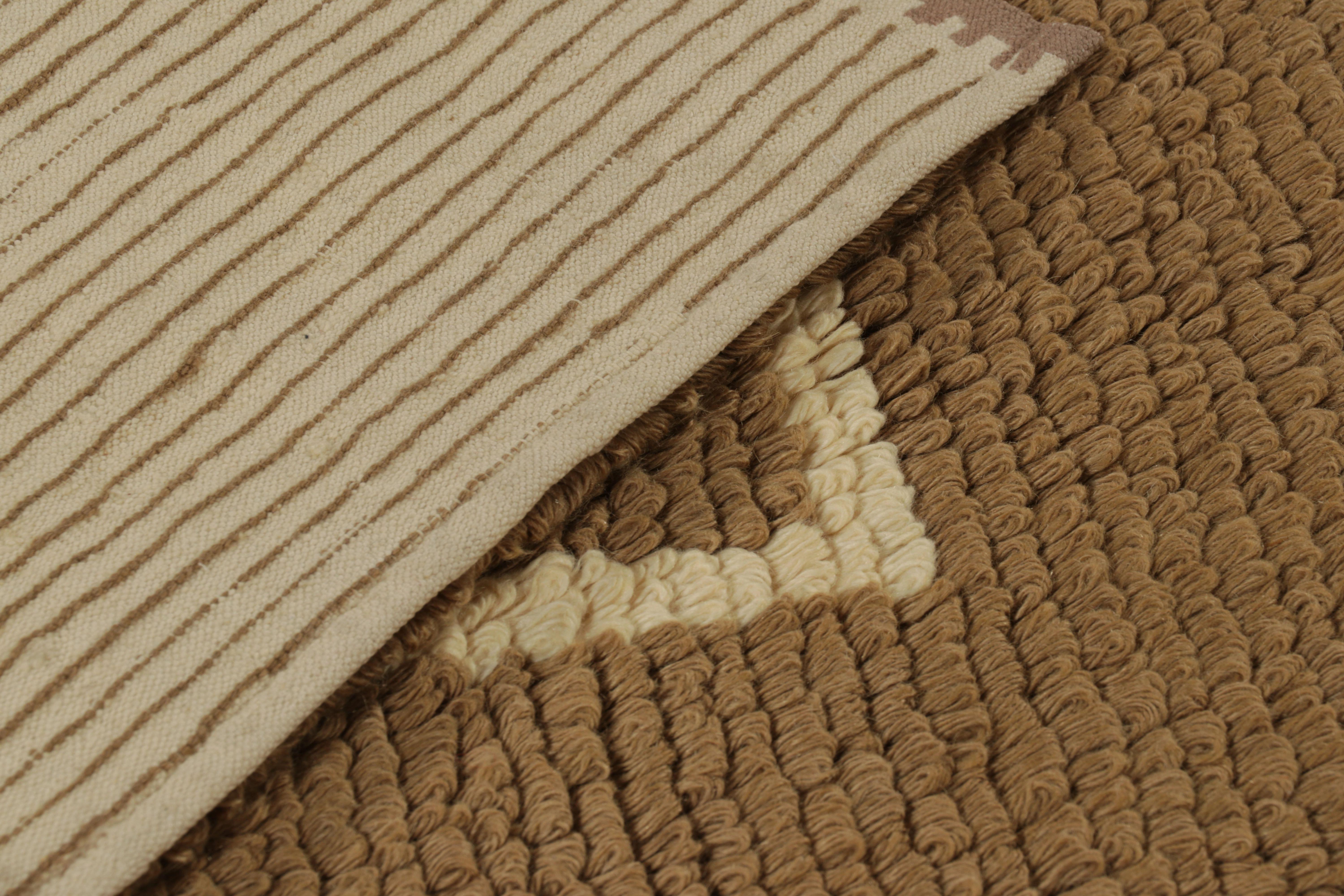 Tappeto Tulu Shag vintage in marrone caldo con medaglione geometrico beige - Rug & Kilim in vendita 1