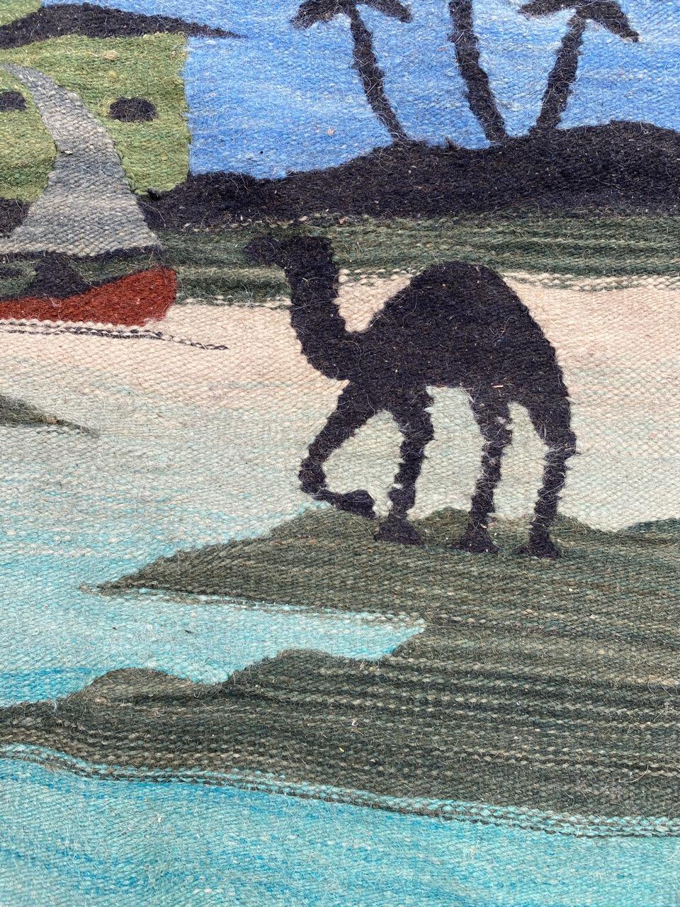 Bobyrug's schöne Vintage Tunisian Native Wandteppich (20. Jahrhundert) im Angebot