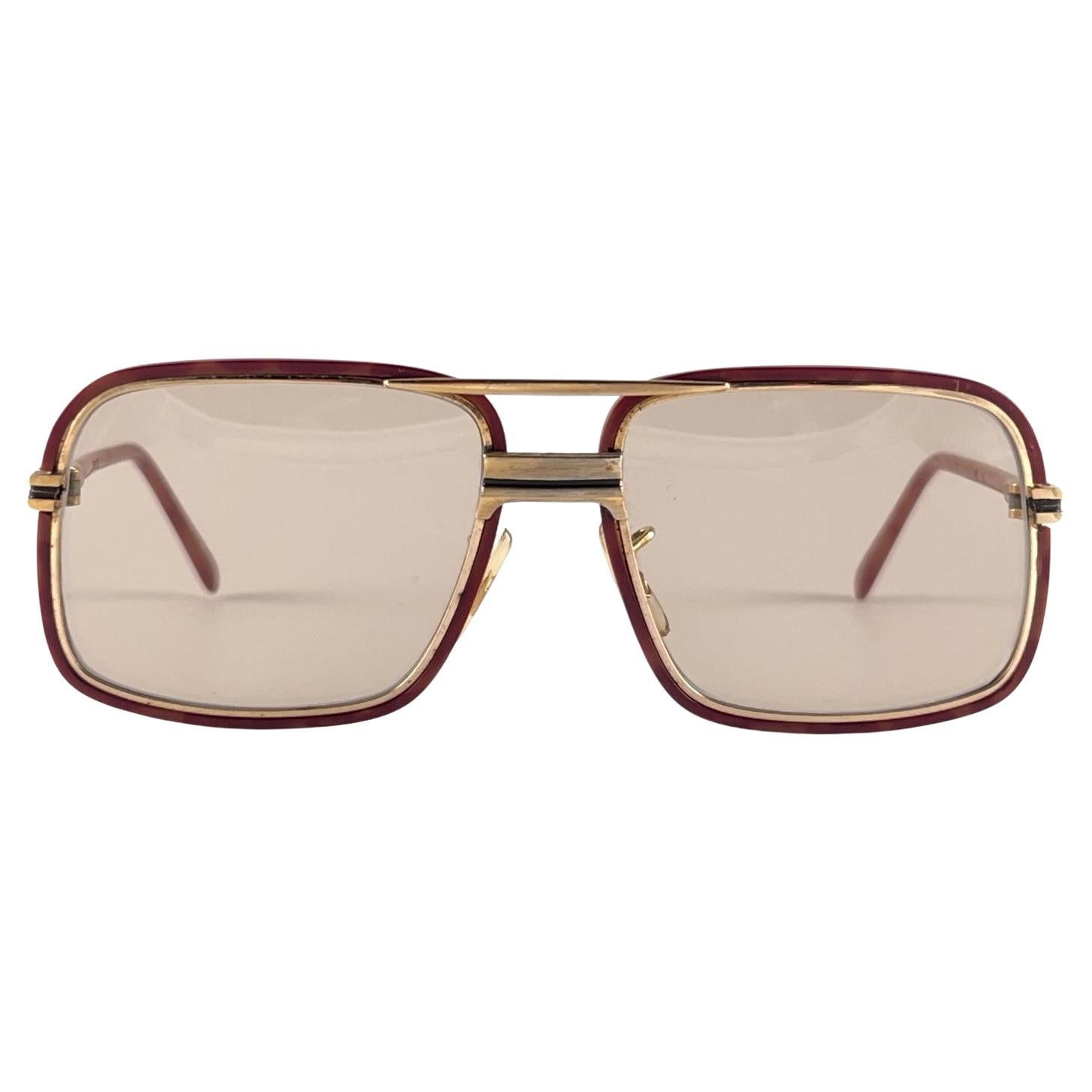 Lunettes de soleil vintage Tura Mod 575 Tan Light Brown Lenses 70's Made In Japan en vente