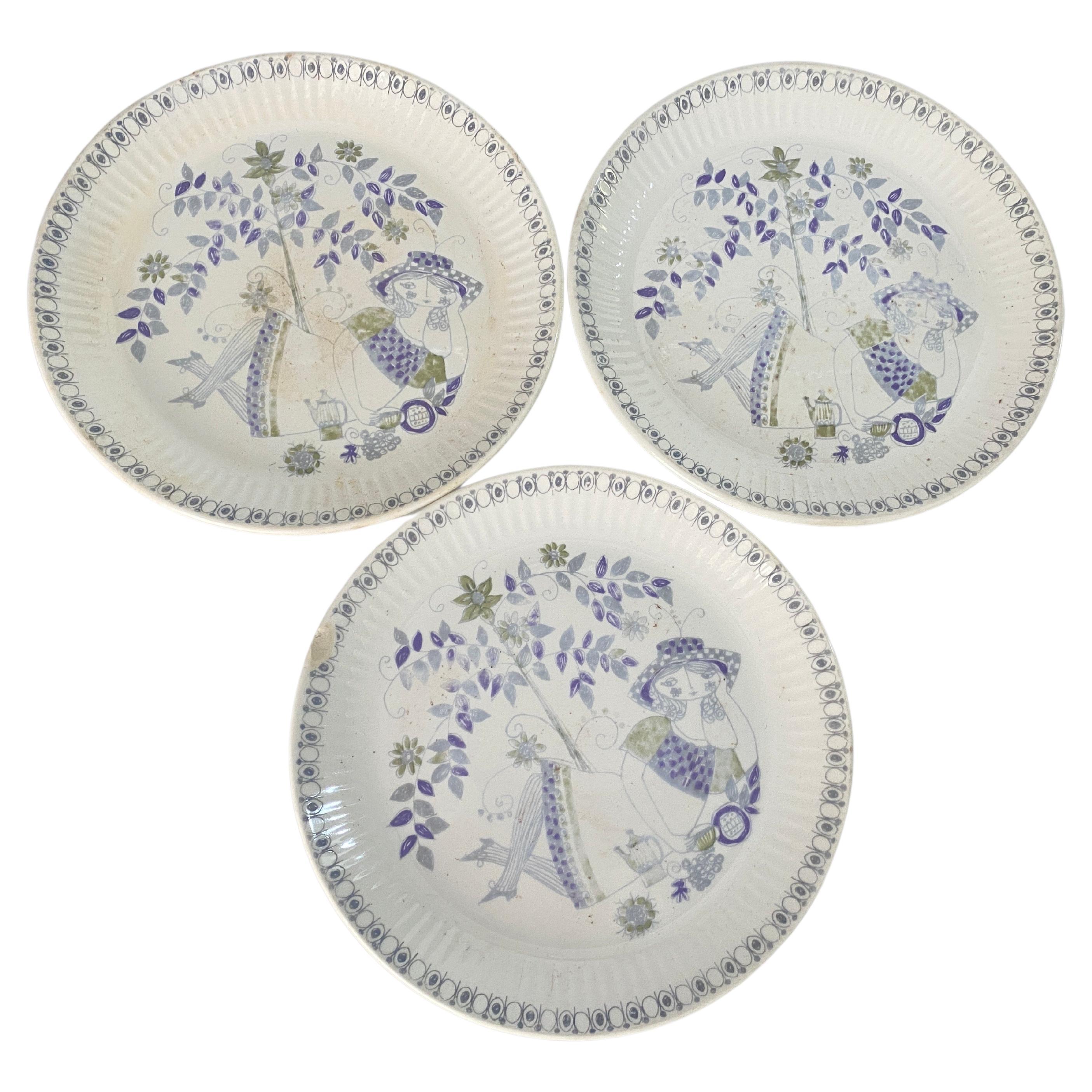 Vintage Turi-Design Lotte Plates Made in Norway Set of 3 For Sale
