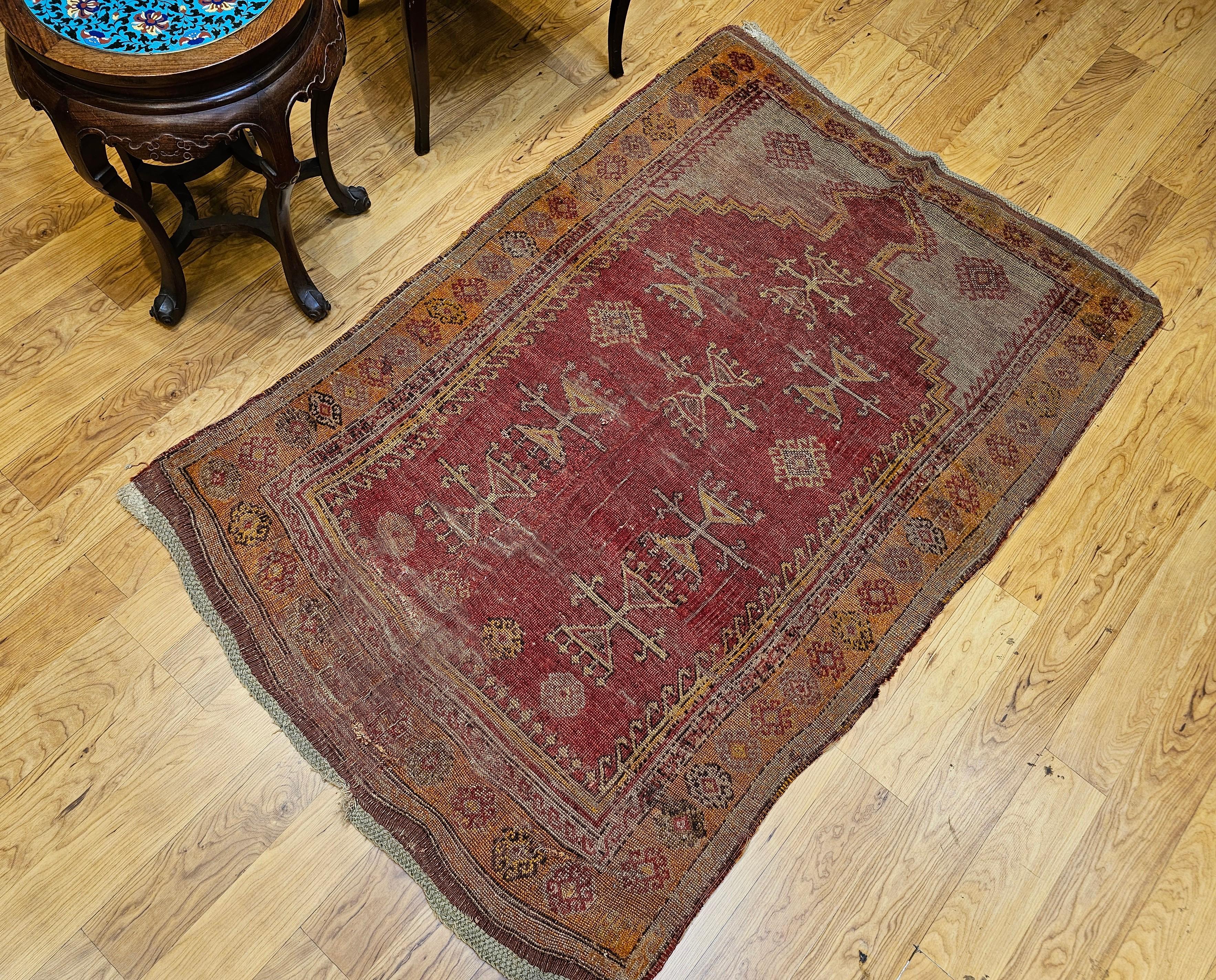 Vintage türkischen anatolischen Bereich Teppich im Gebet Muster in Rot, Gelb, Terrakotta im Angebot 8