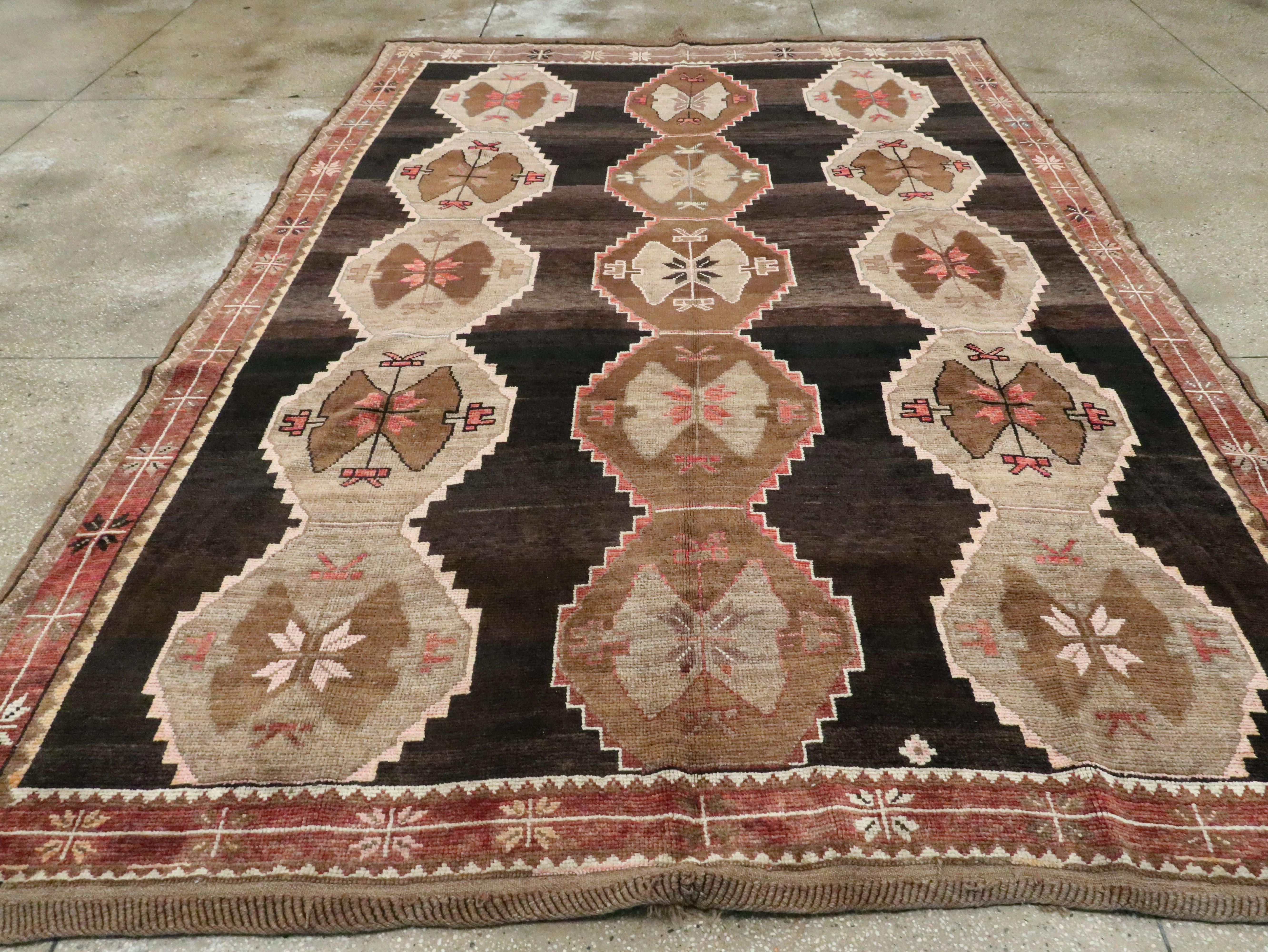 Vintage Turkish Anatolian Carpet In Excellent Condition For Sale In New York, NY