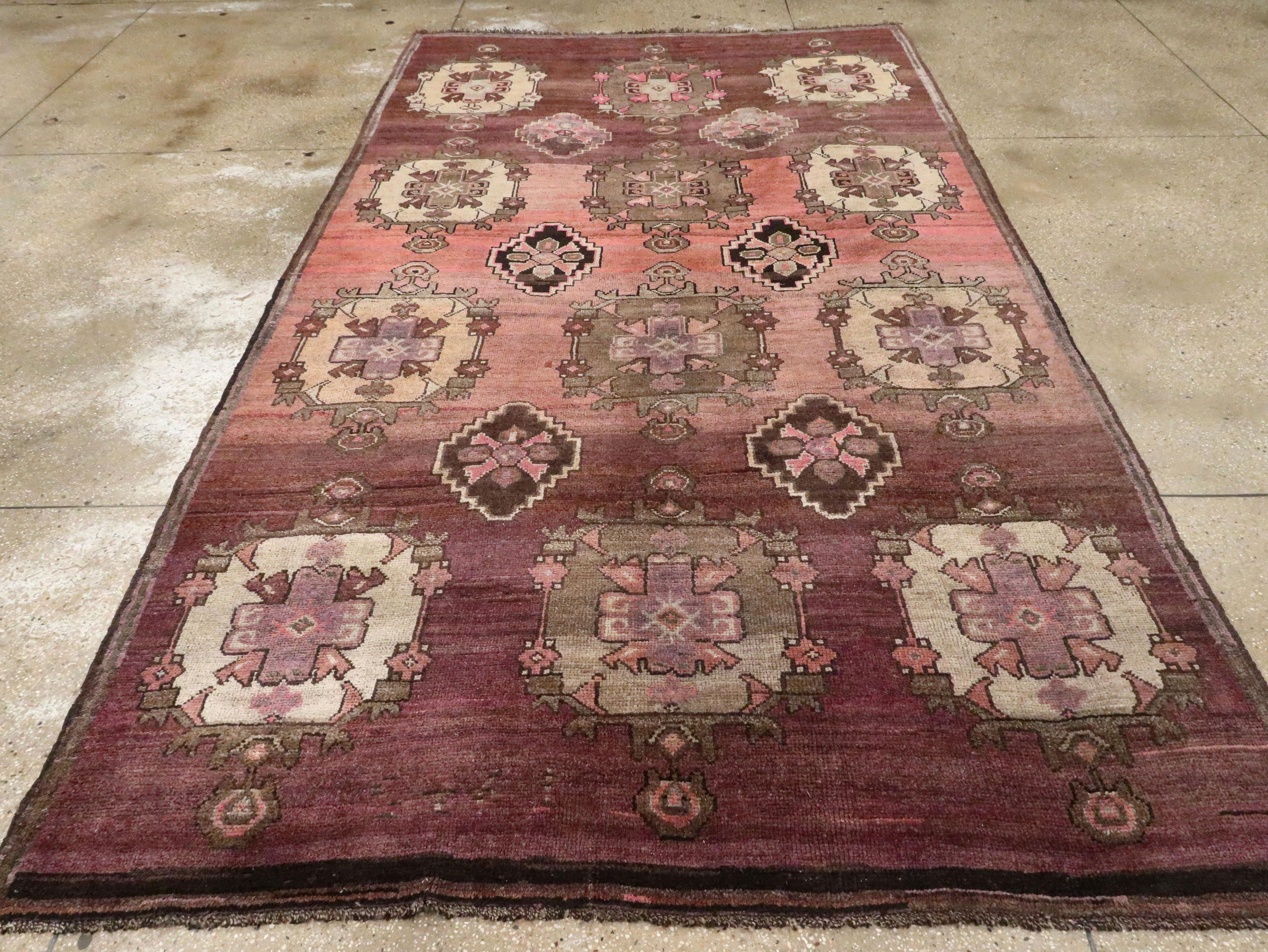 Vintage Turkish Anatolian Carpet In Good Condition In New York, NY