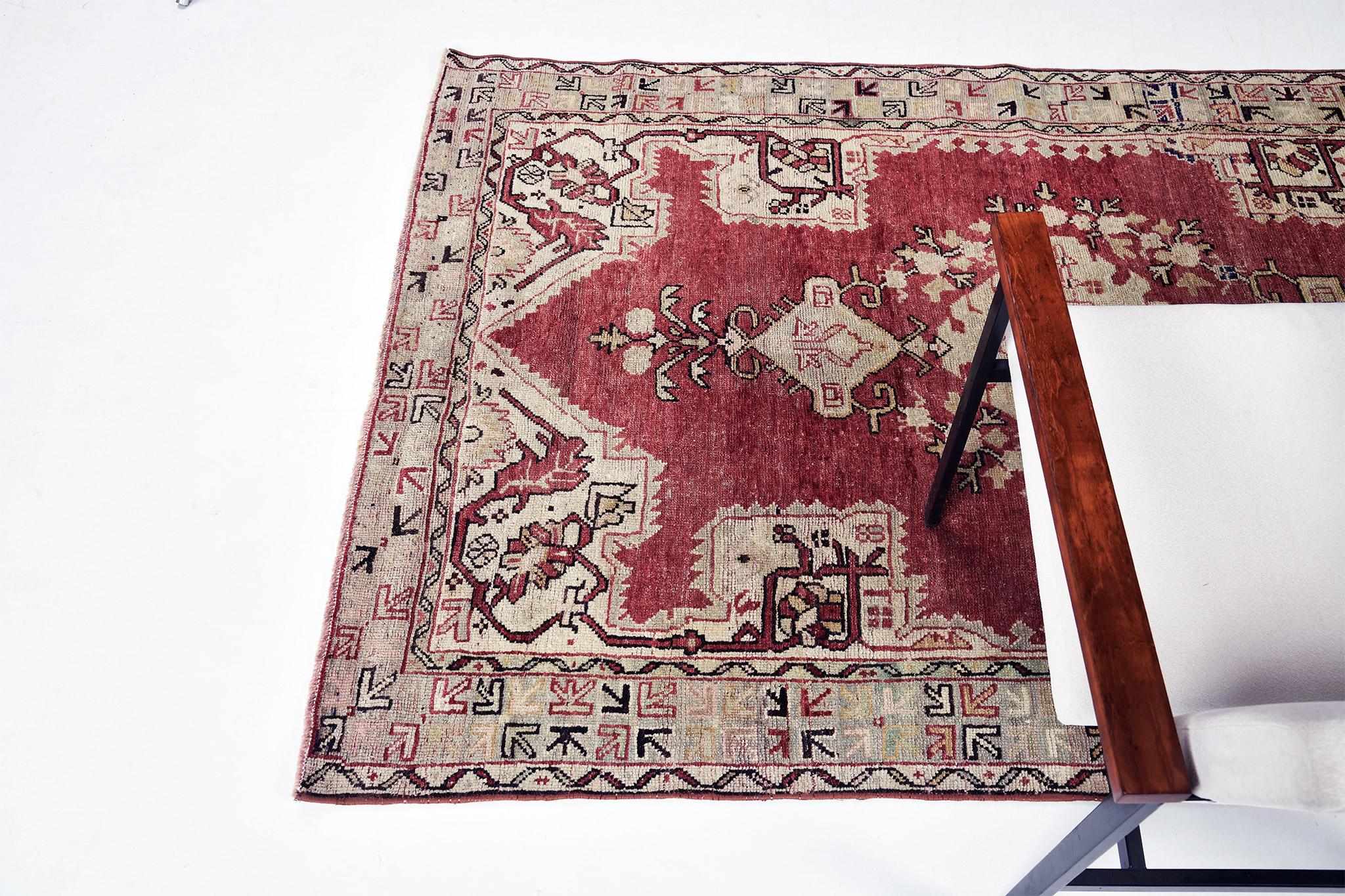 Rug Number
32016
Size
4' 3