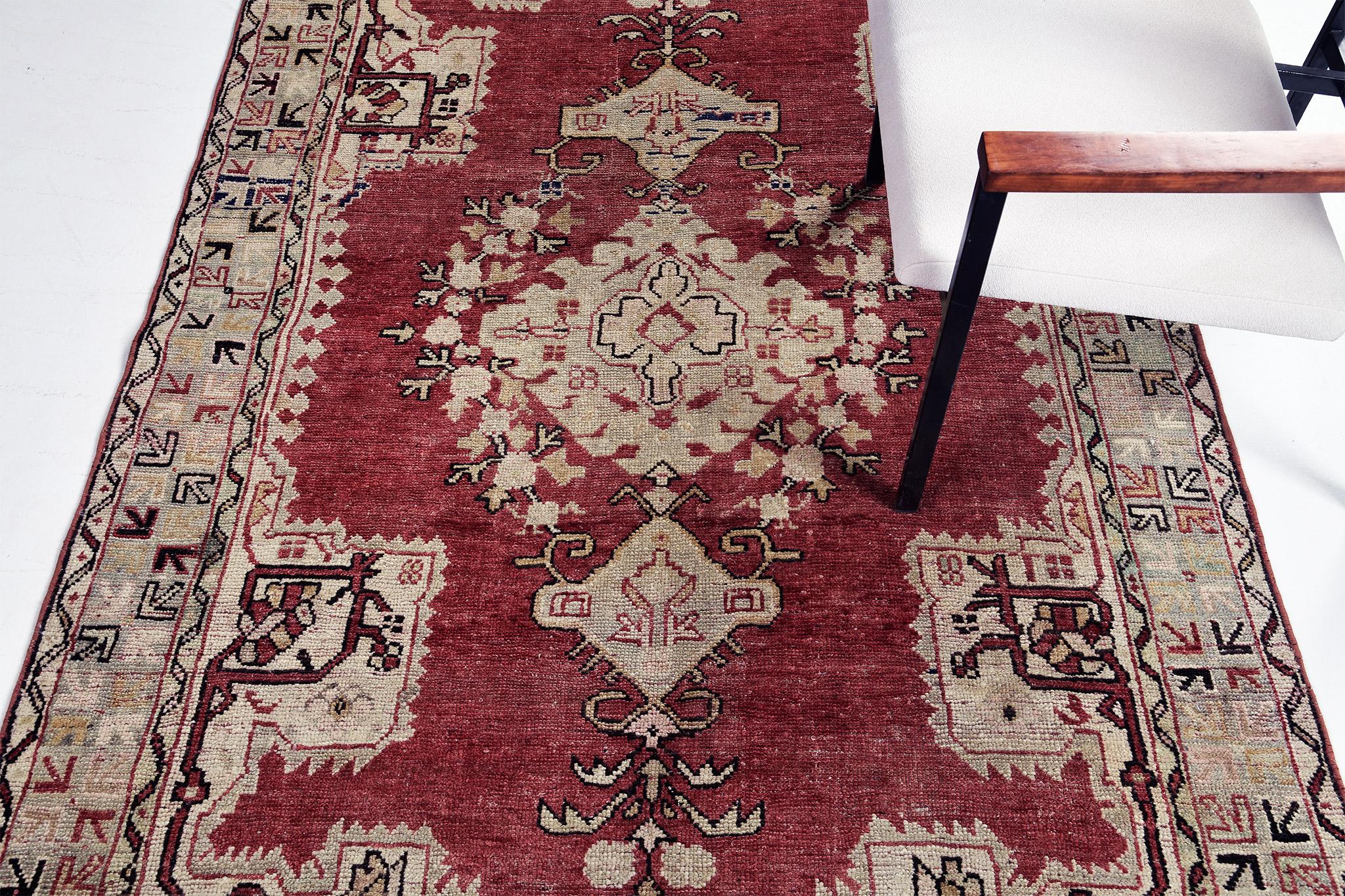 Vintage Turkish Anatolian In Good Condition For Sale In WEST HOLLYWOOD, CA