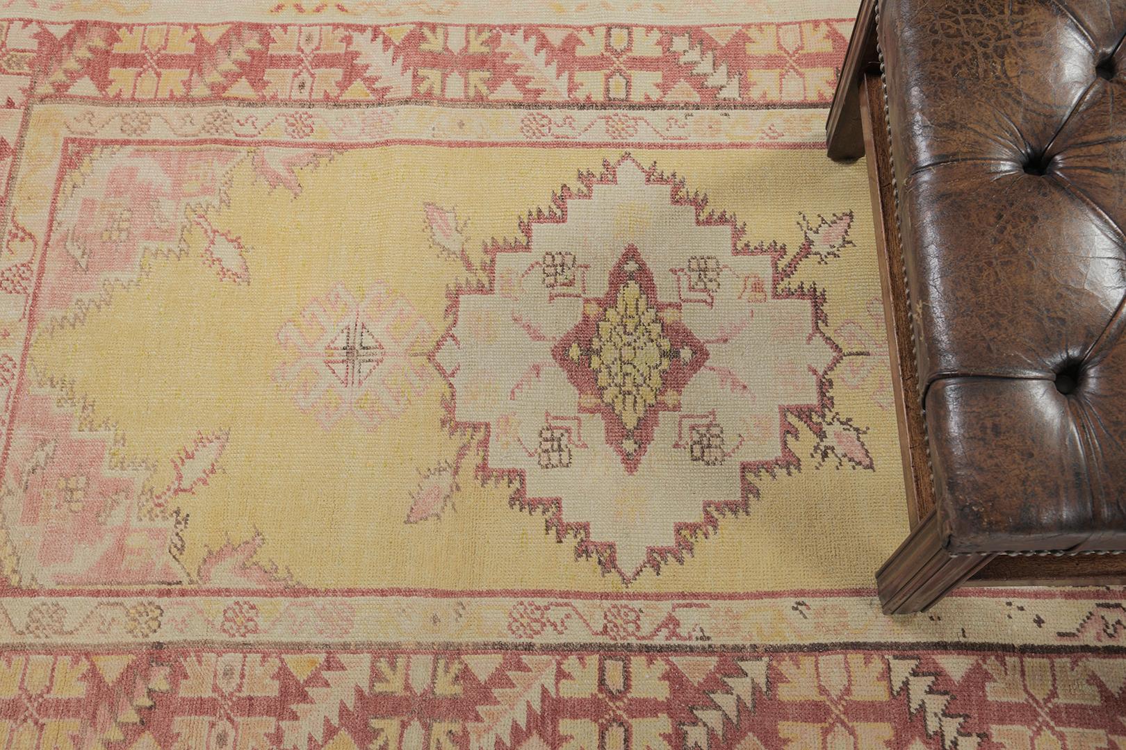 Vintage Turkish Anatolian Guney by Mehraban Rugs In Good Condition For Sale In WEST HOLLYWOOD, CA