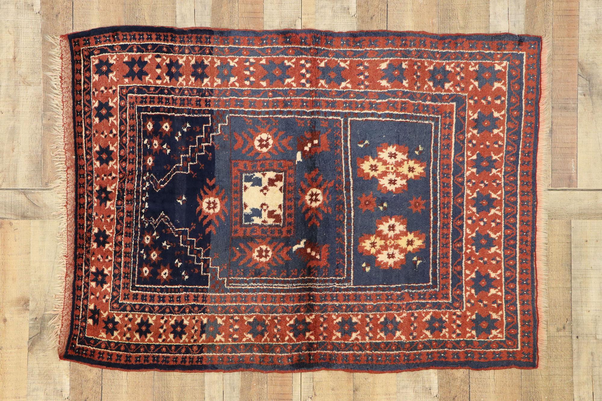 Vintage Turkish Anatolian Prayer Rug For Sale 1