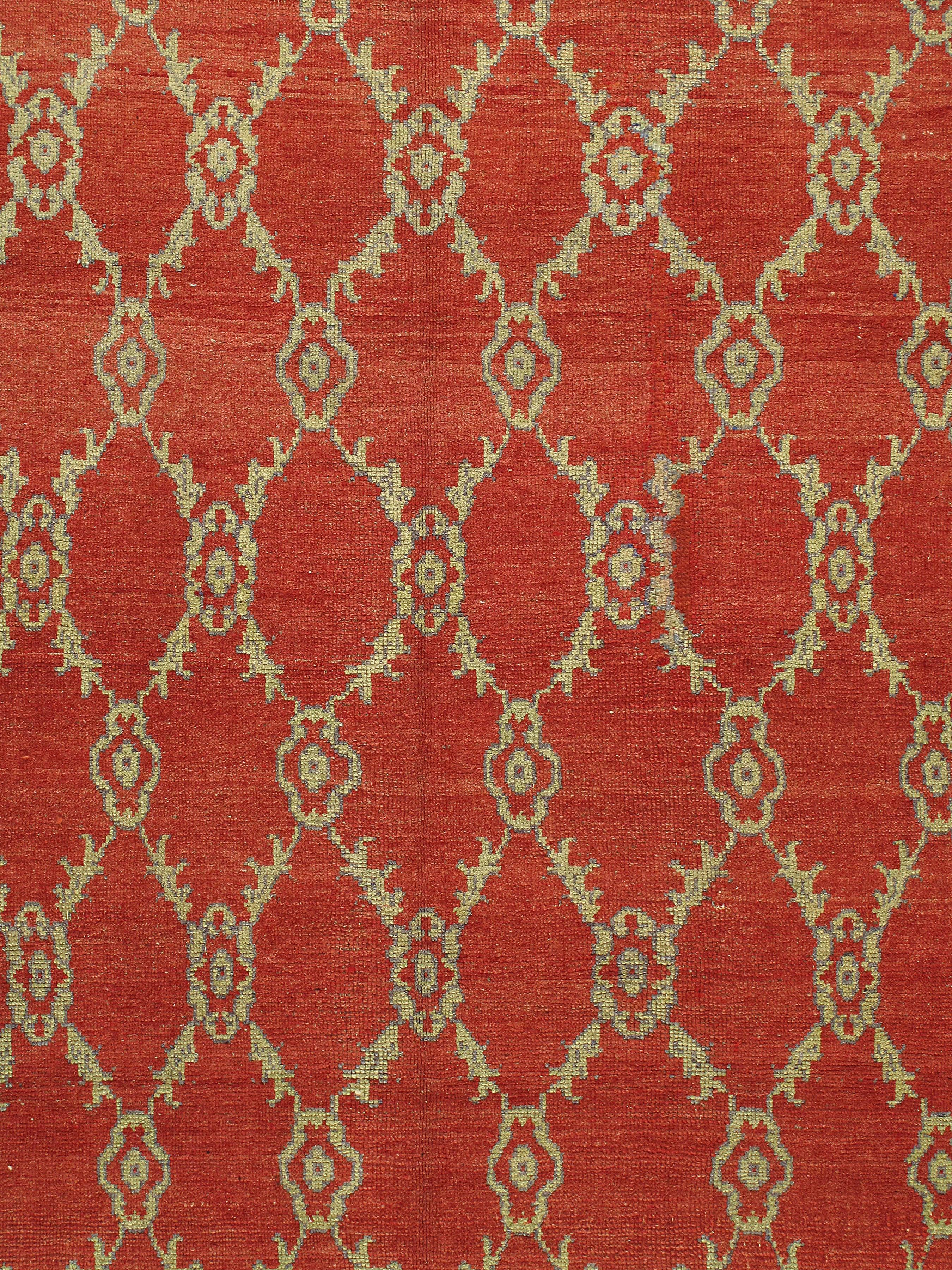 Vintage Turkish Anatolian rug, circa 1940. Handwoven in Turkey where rug weaving is the culture rather than a business. Turkish rugs are known for the high quality of their wool their beautiful patterns and warm colors. These designer favorites will