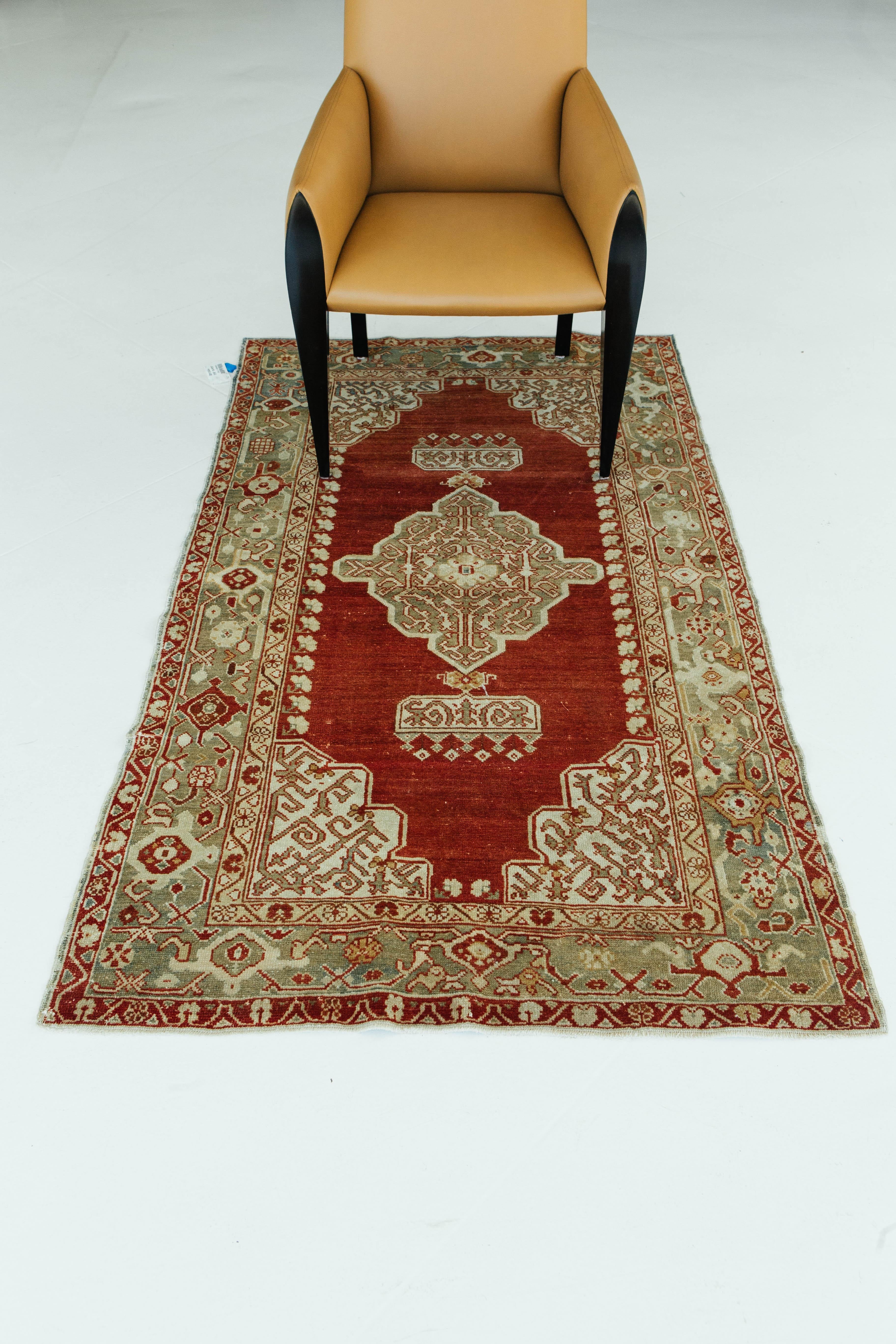 Türkischer Anatolischer Vintage-Teppich im Angebot 4