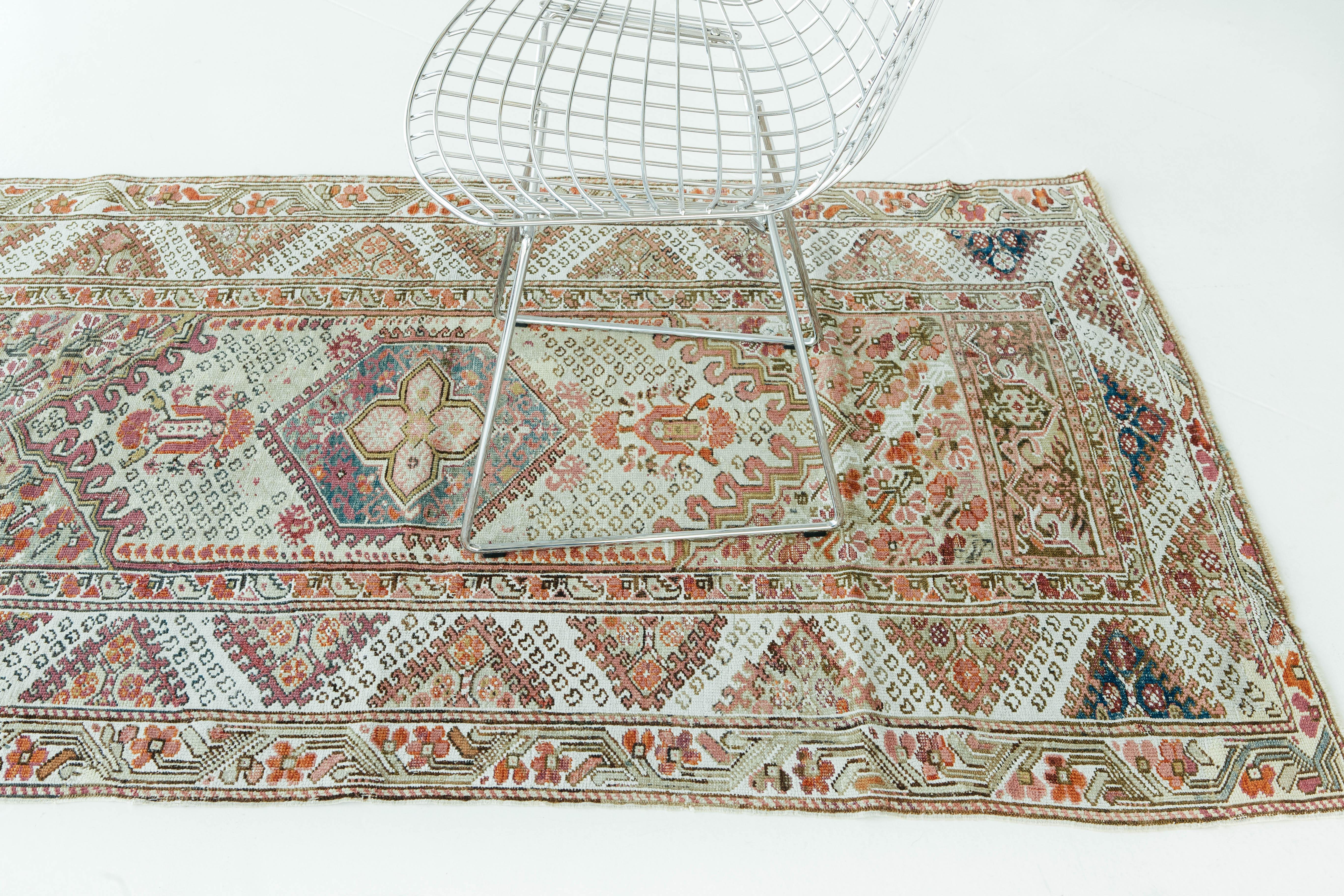 Türkischer Anatolischer Vintage-Teppich im Angebot 6