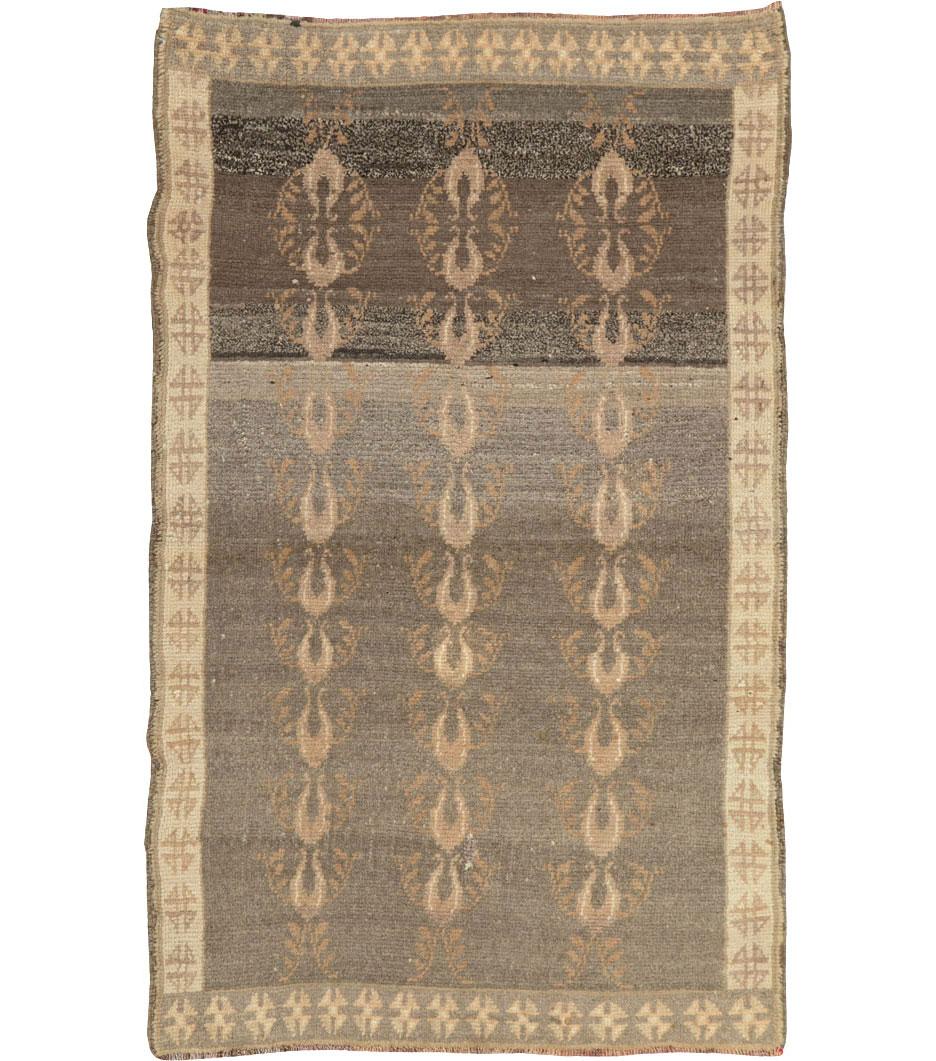 A vintage Turkish Anatolian carpet from the second quarter of the 20th century.