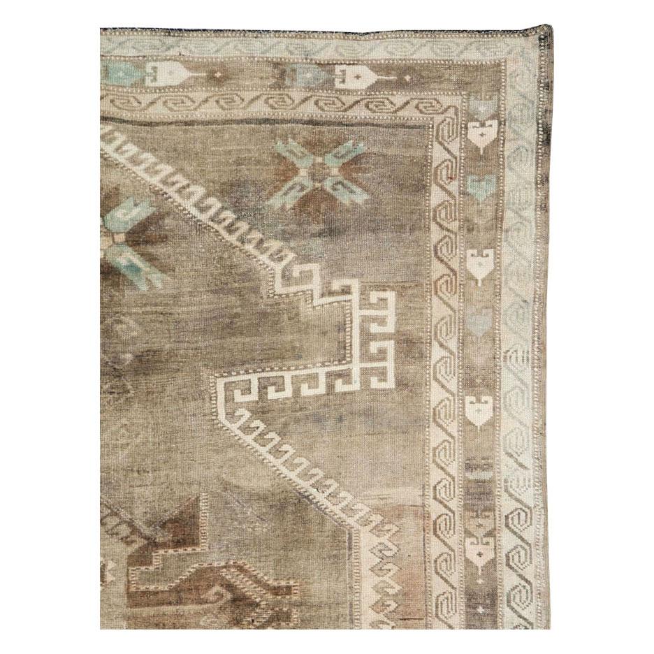 Tribal Tapis vintage turc d'Anatolie d'Iran en vente