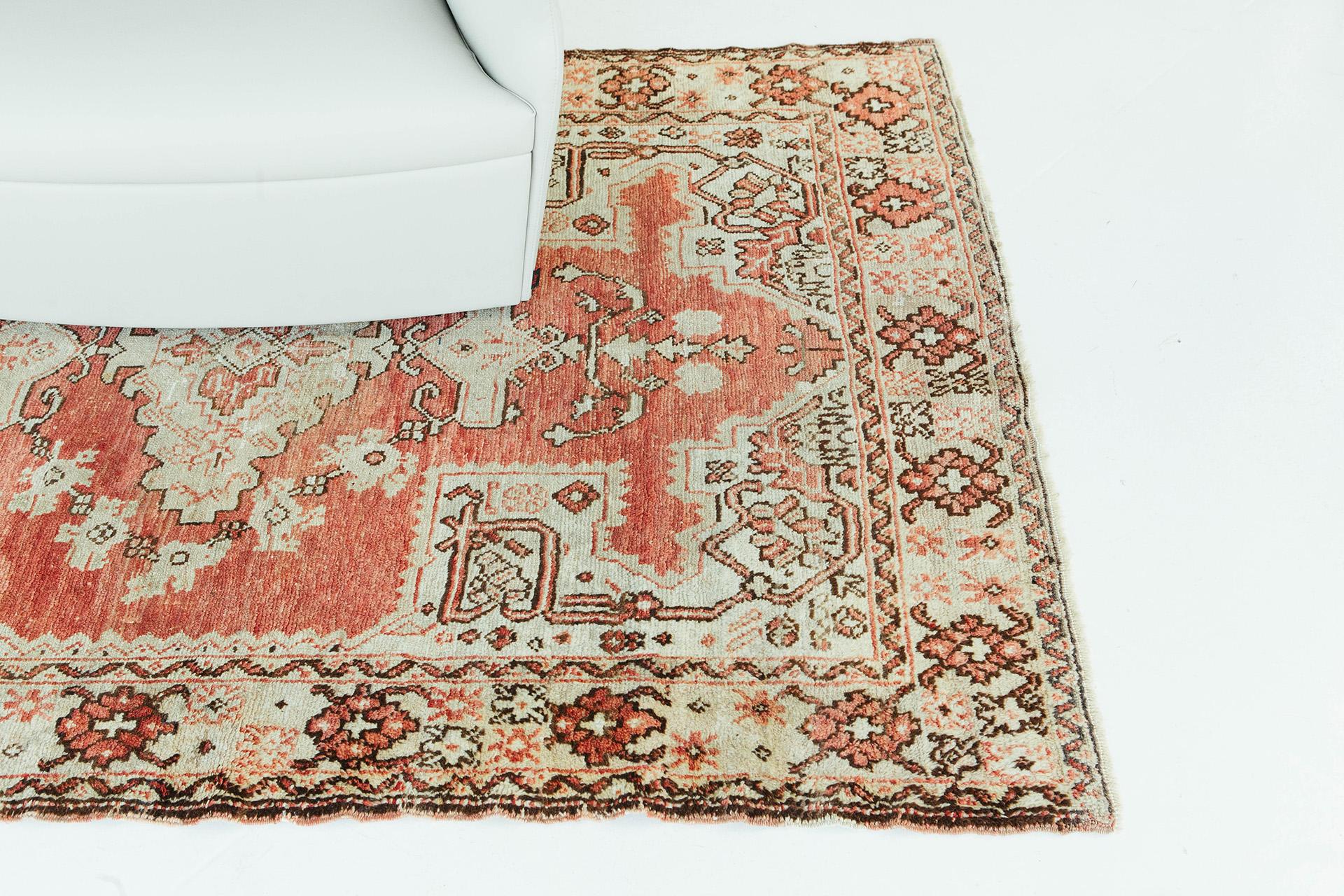 Alfombra turca antigua de Anatolia Anudado a mano en venta