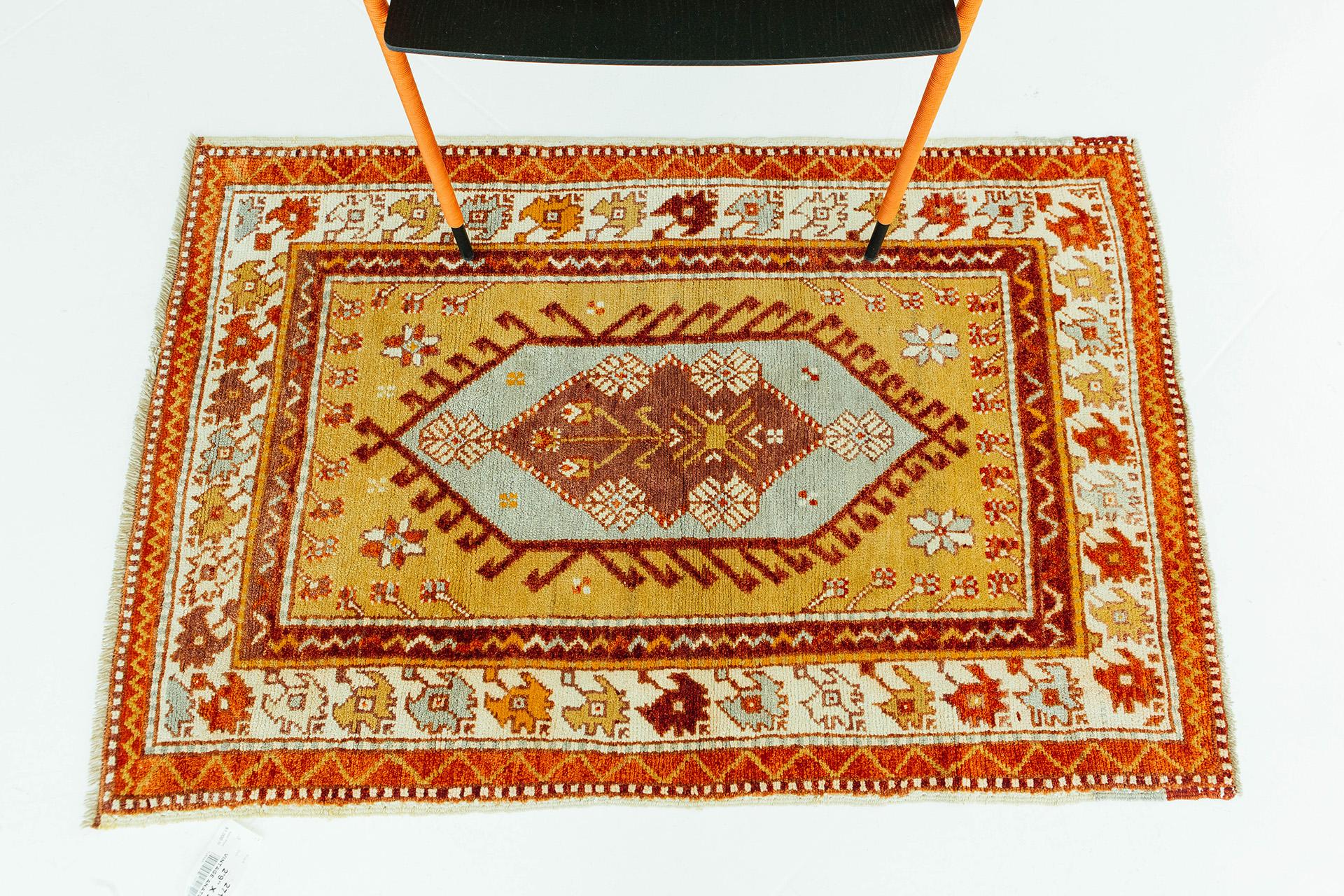 Vintage Turkish Anatolian Rug In Good Condition For Sale In WEST HOLLYWOOD, CA