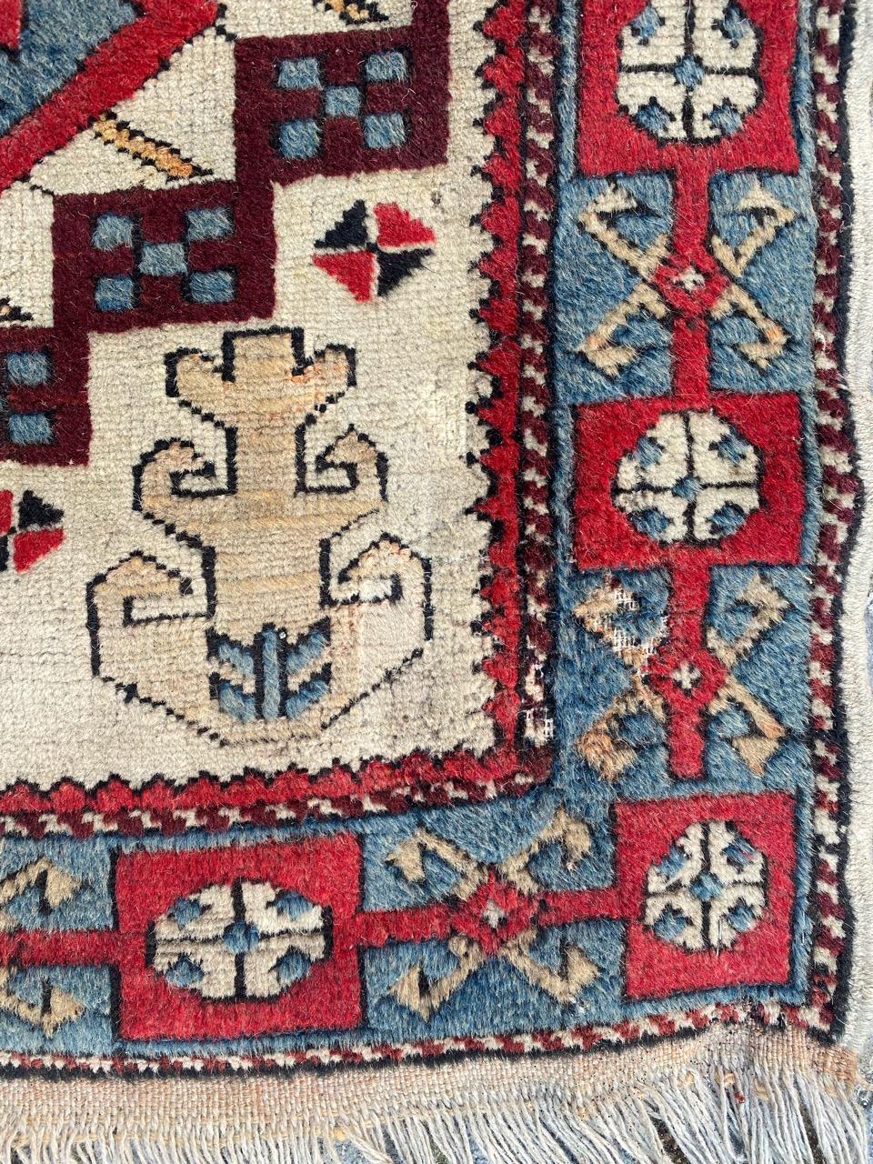 Bobyrug’s Vintage Turkish Anatolian Rug In Good Condition For Sale In Saint Ouen, FR