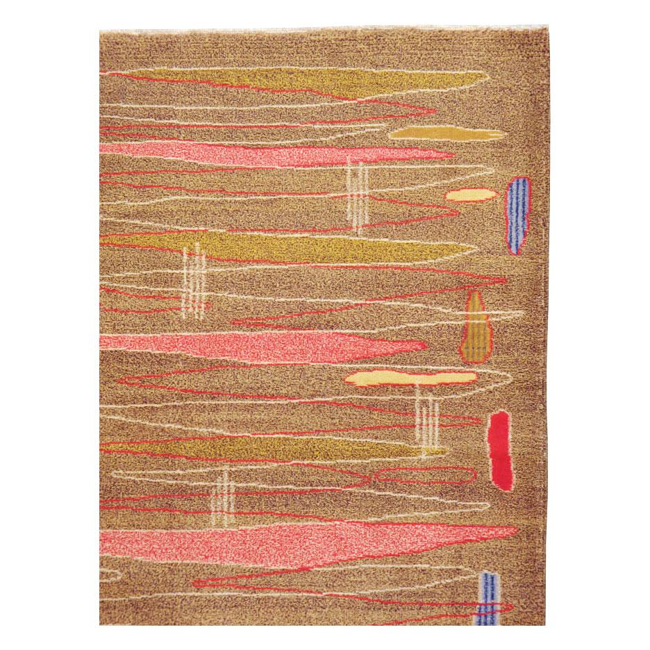 Mid-Century Modern Handmade Turkish Room Size Rug in the Style of Atomic Art In Excellent Condition For Sale In New York, NY
