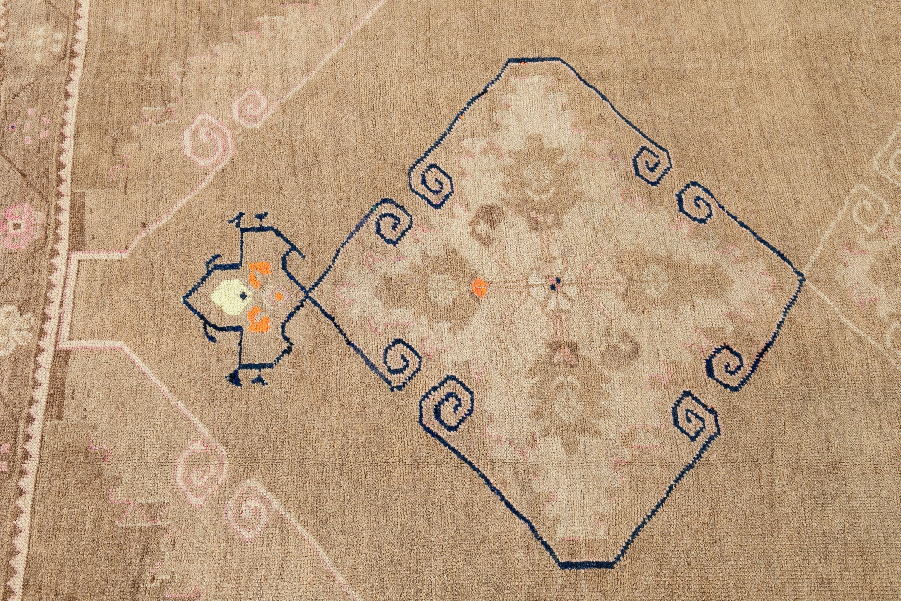 Vintage Turkish Anatolian Rug For Sale 1