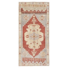 Türkischer Anatolischer Vintage-Teppich
