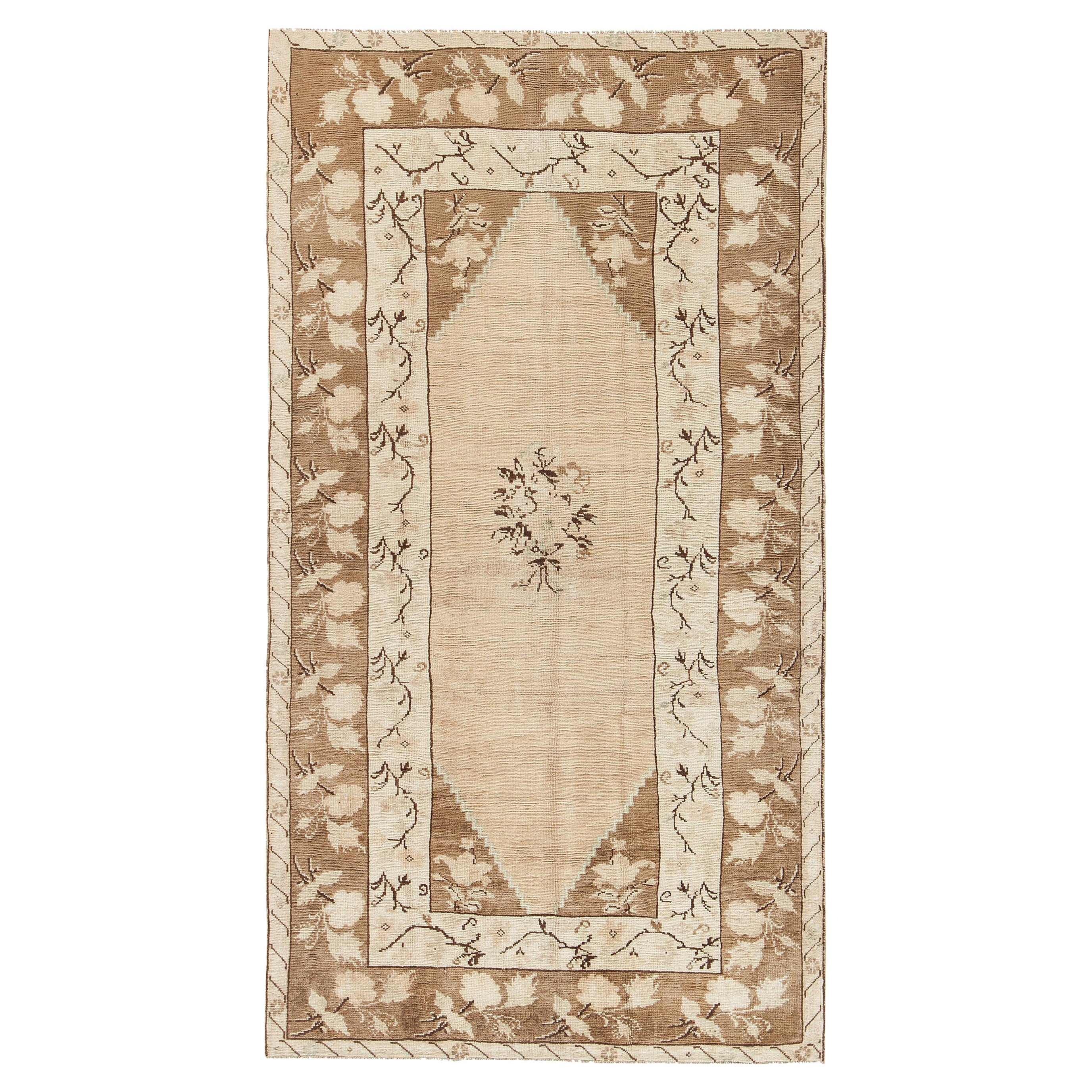 Türkischer Anatolischer Vintage-Teppich
